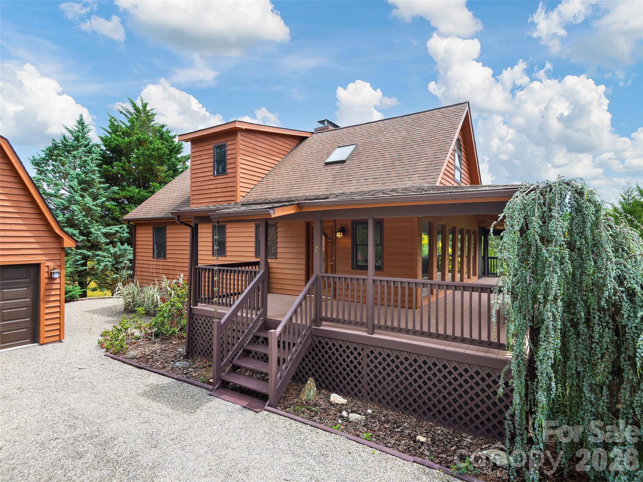 7 Hope Lane Property Photo 1