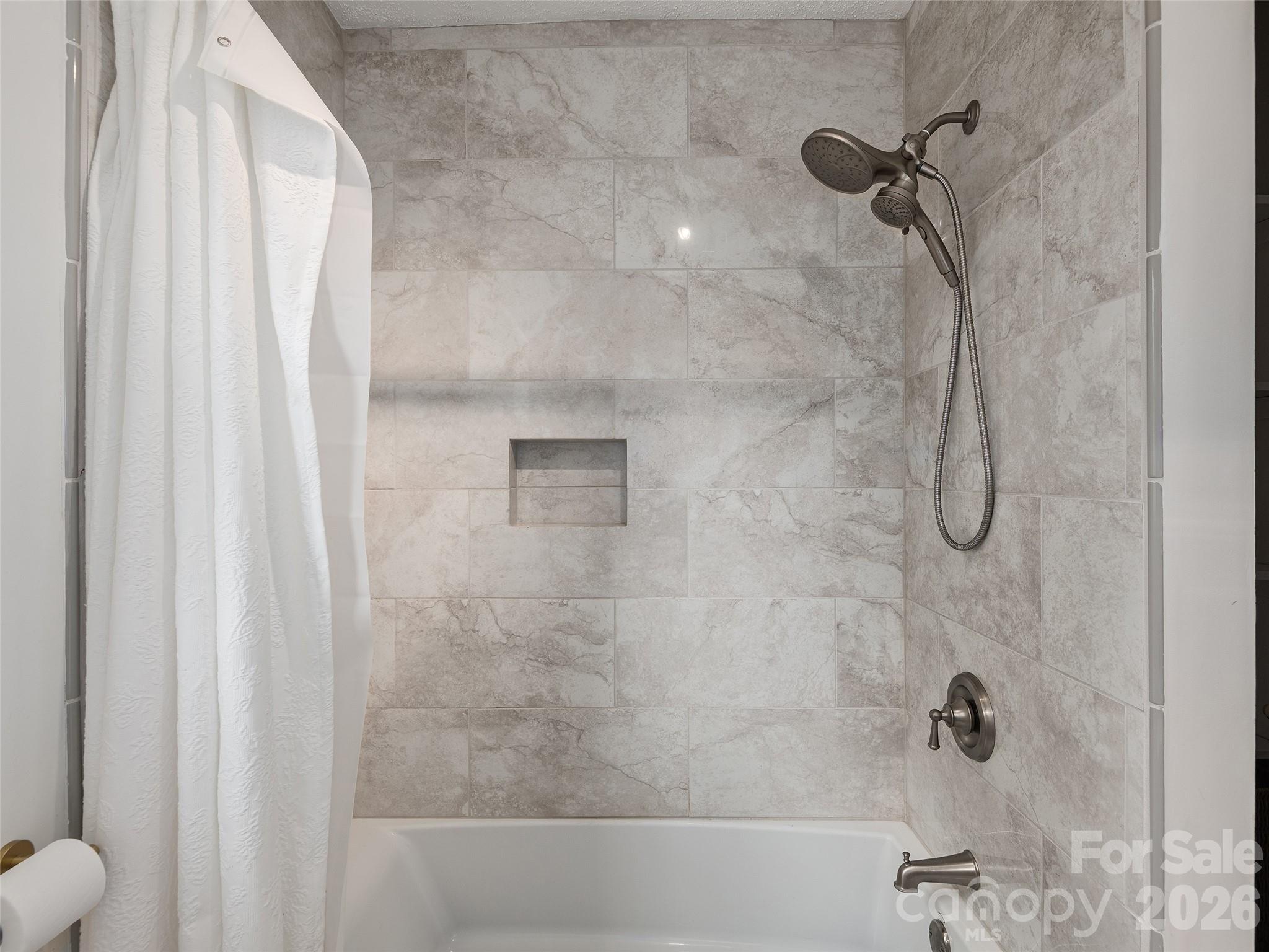 7 Hope Lane Property Photo 20