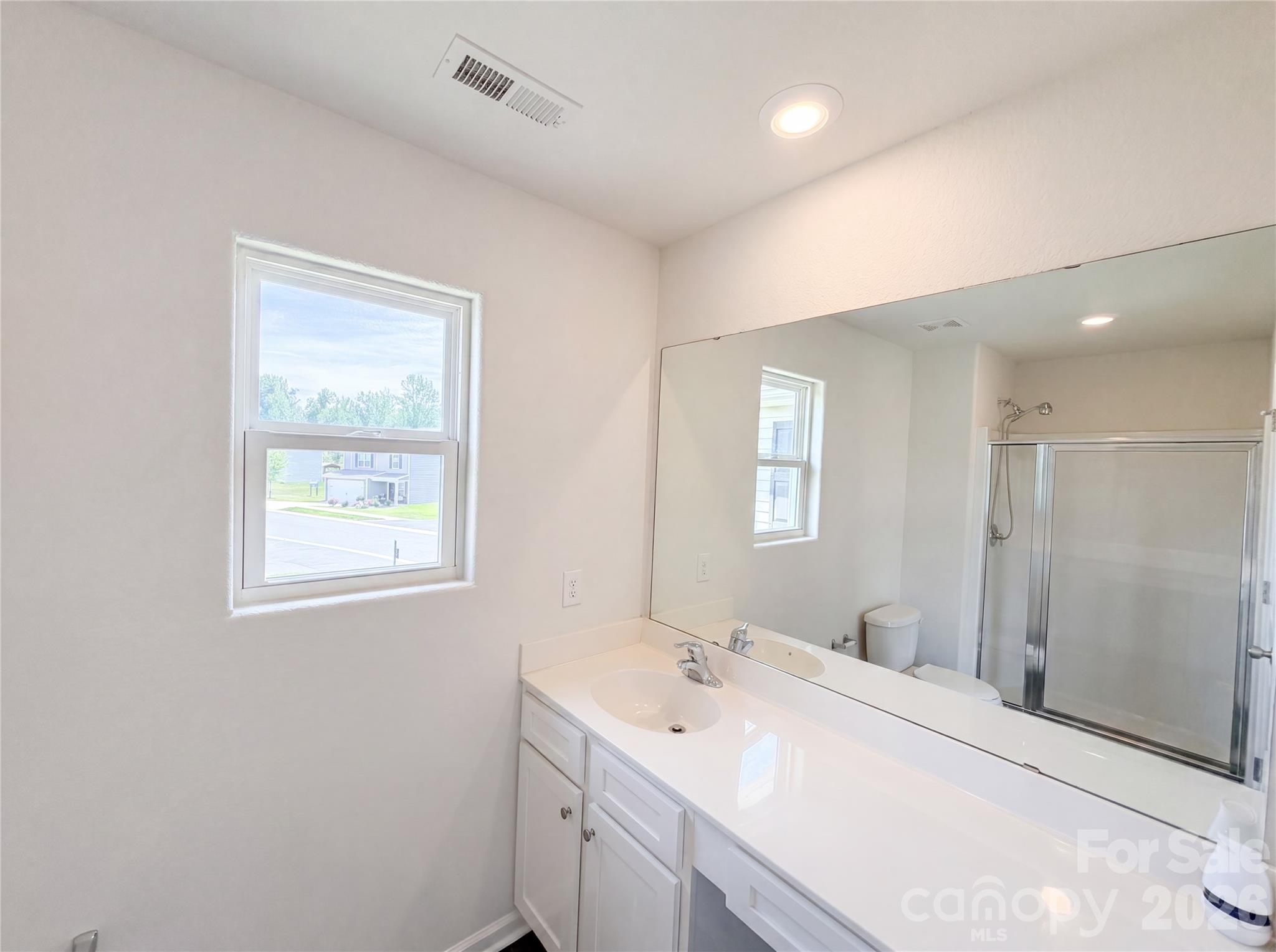 1270 Winding Creek Road Property Photo 13