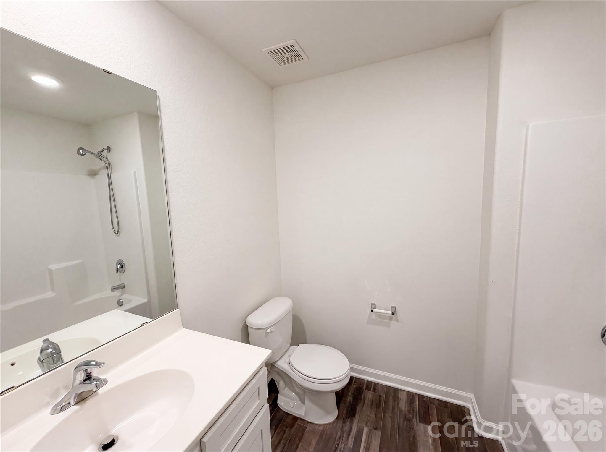 1270 Winding Creek Road Property Photo 14