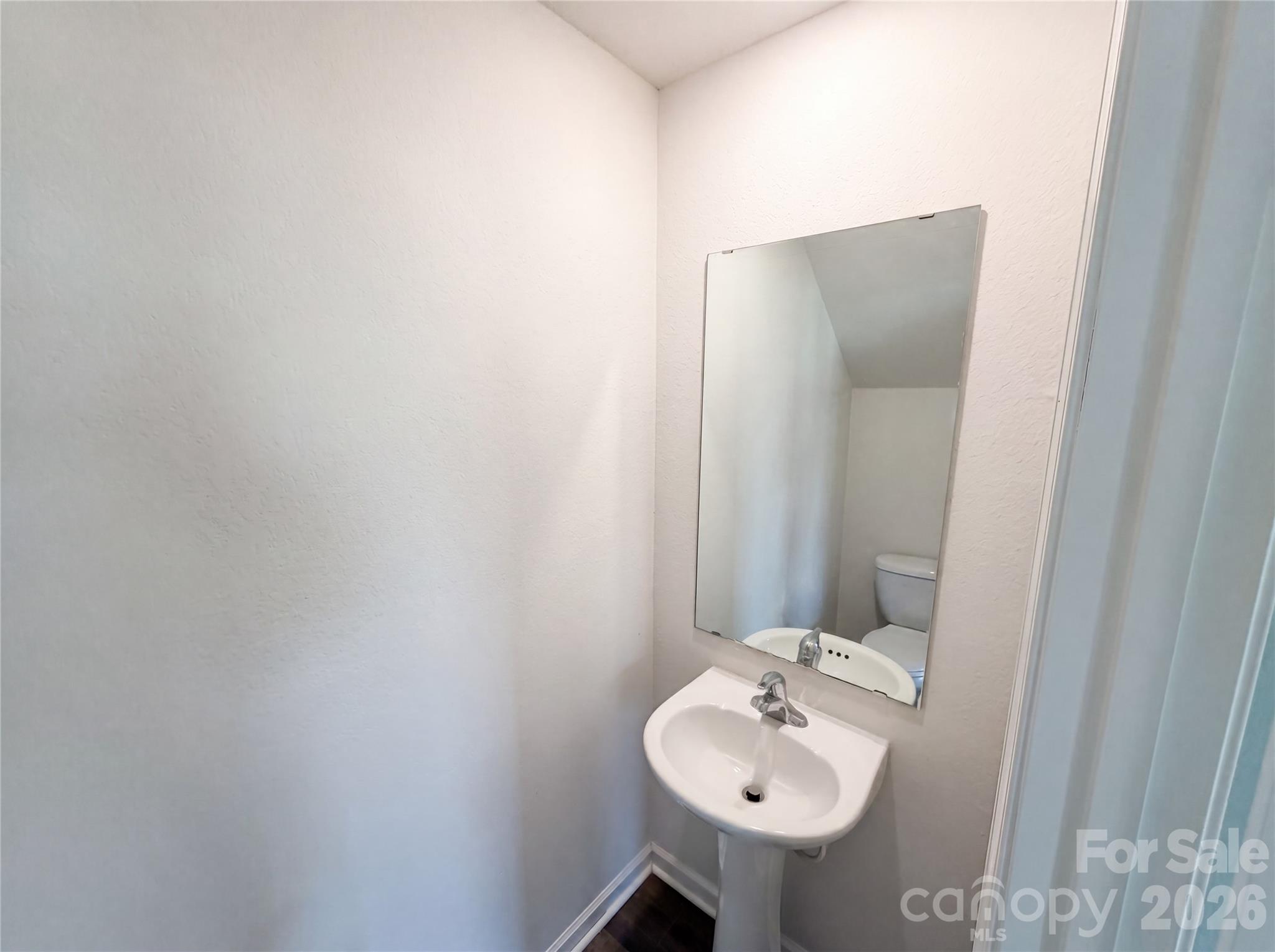 1270 Winding Creek Road Property Photo 15