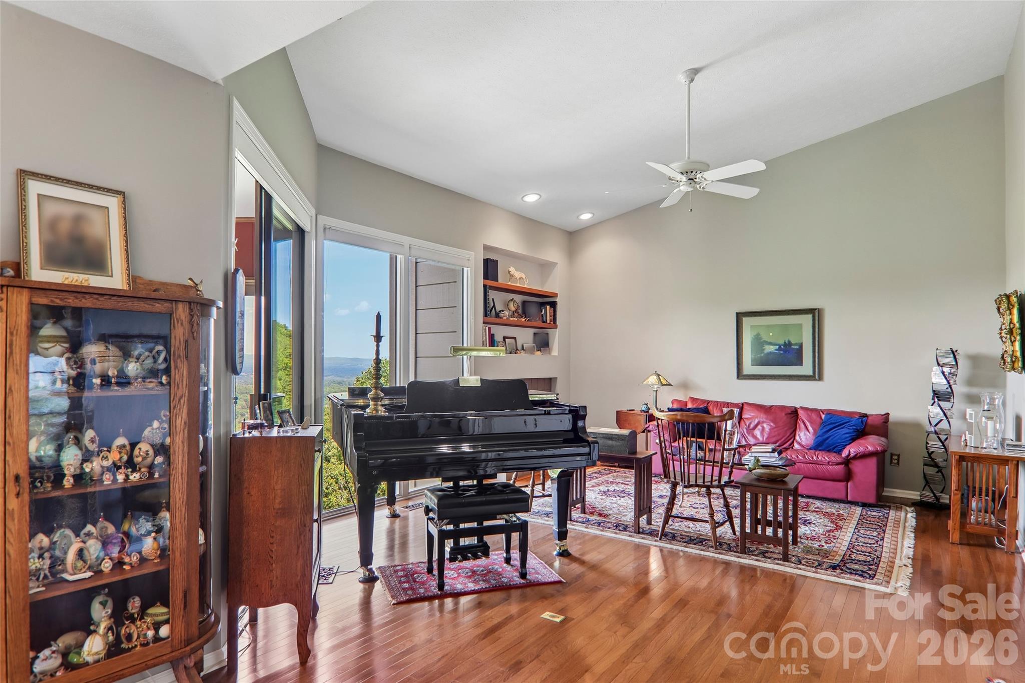 138 Woodbridge Drive Property Photo 12
