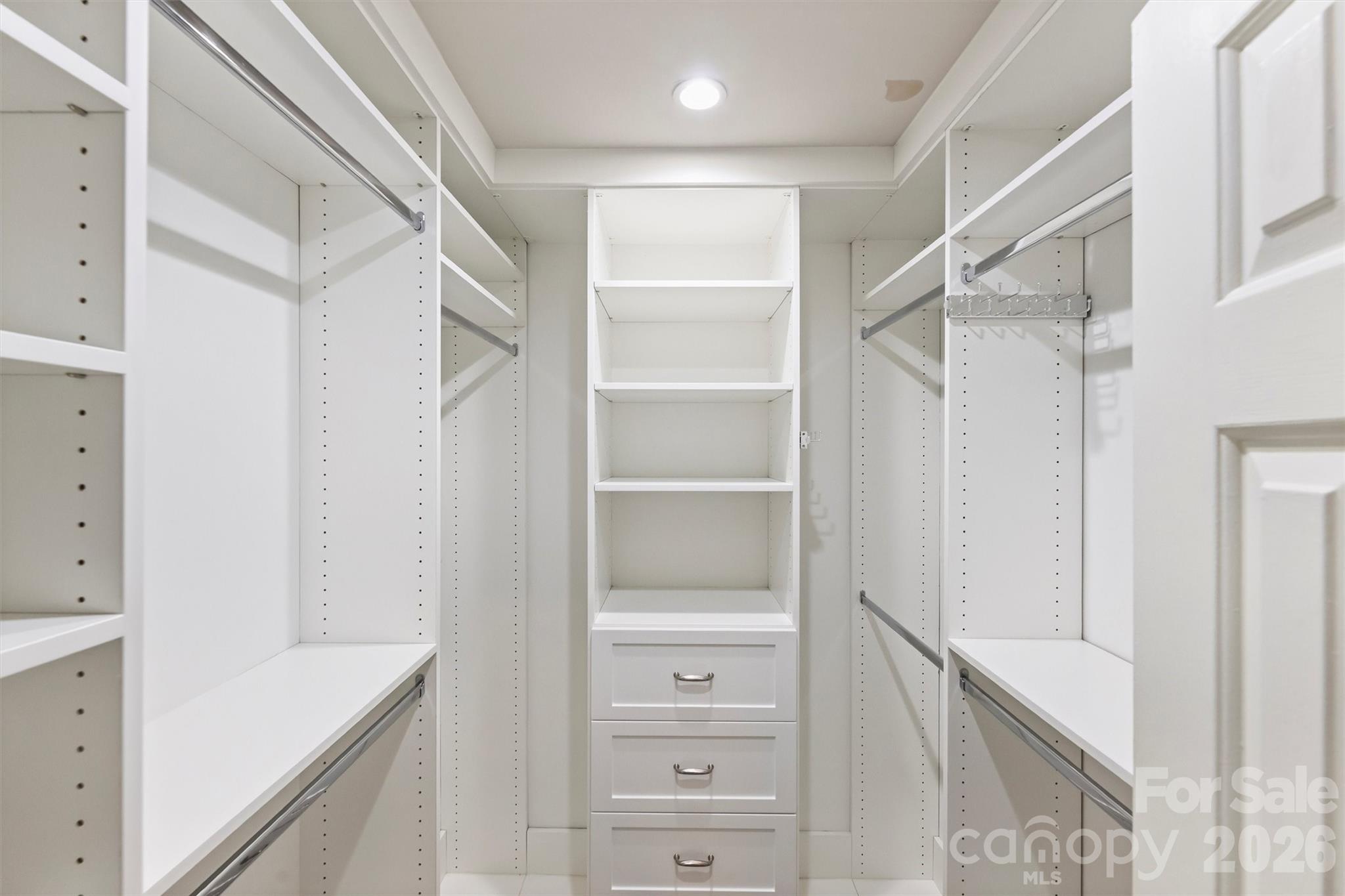 1506 Wandering Way Drive Property Photo 28