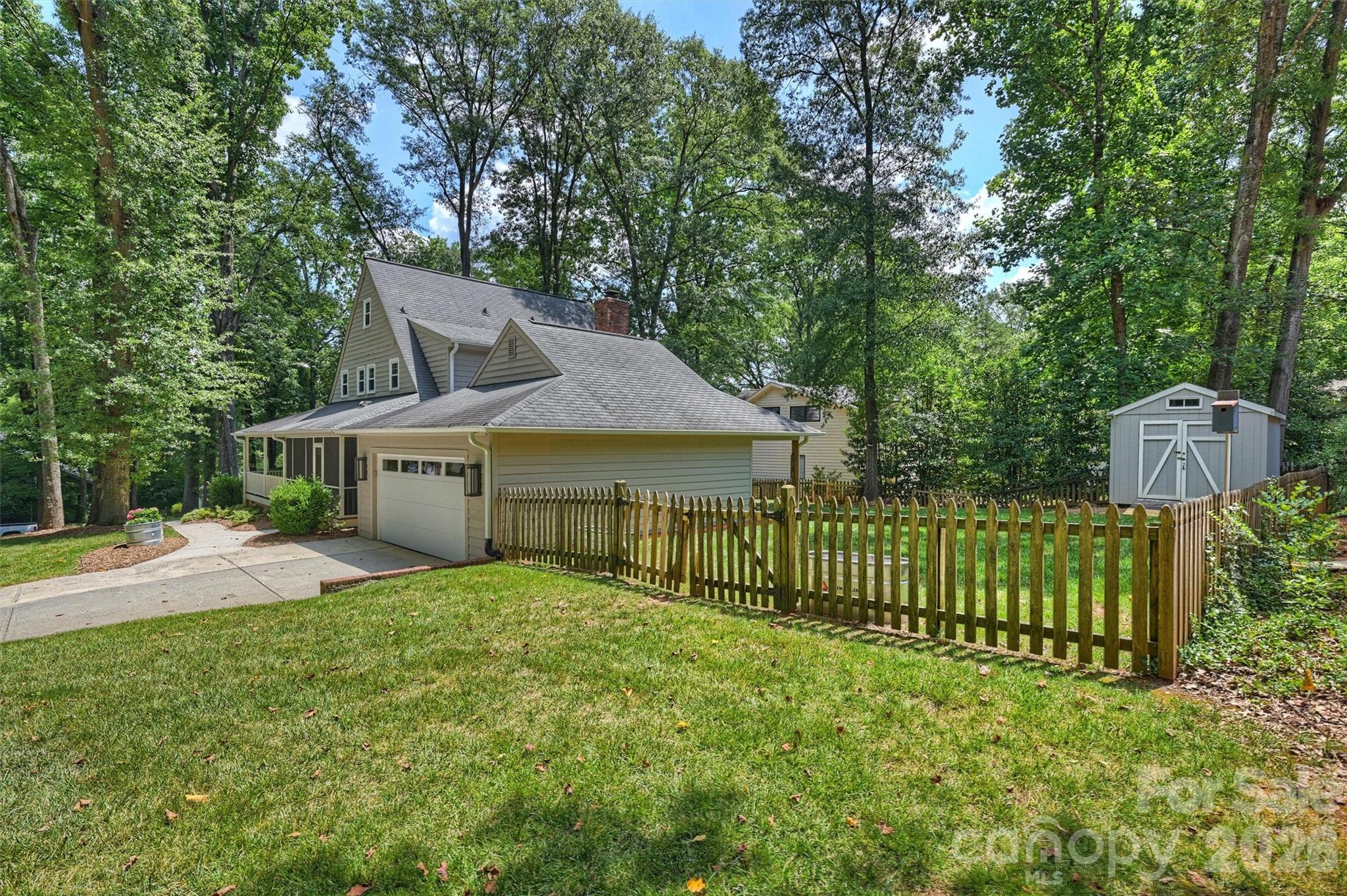 1506 Wandering Way Drive Property Photo 33