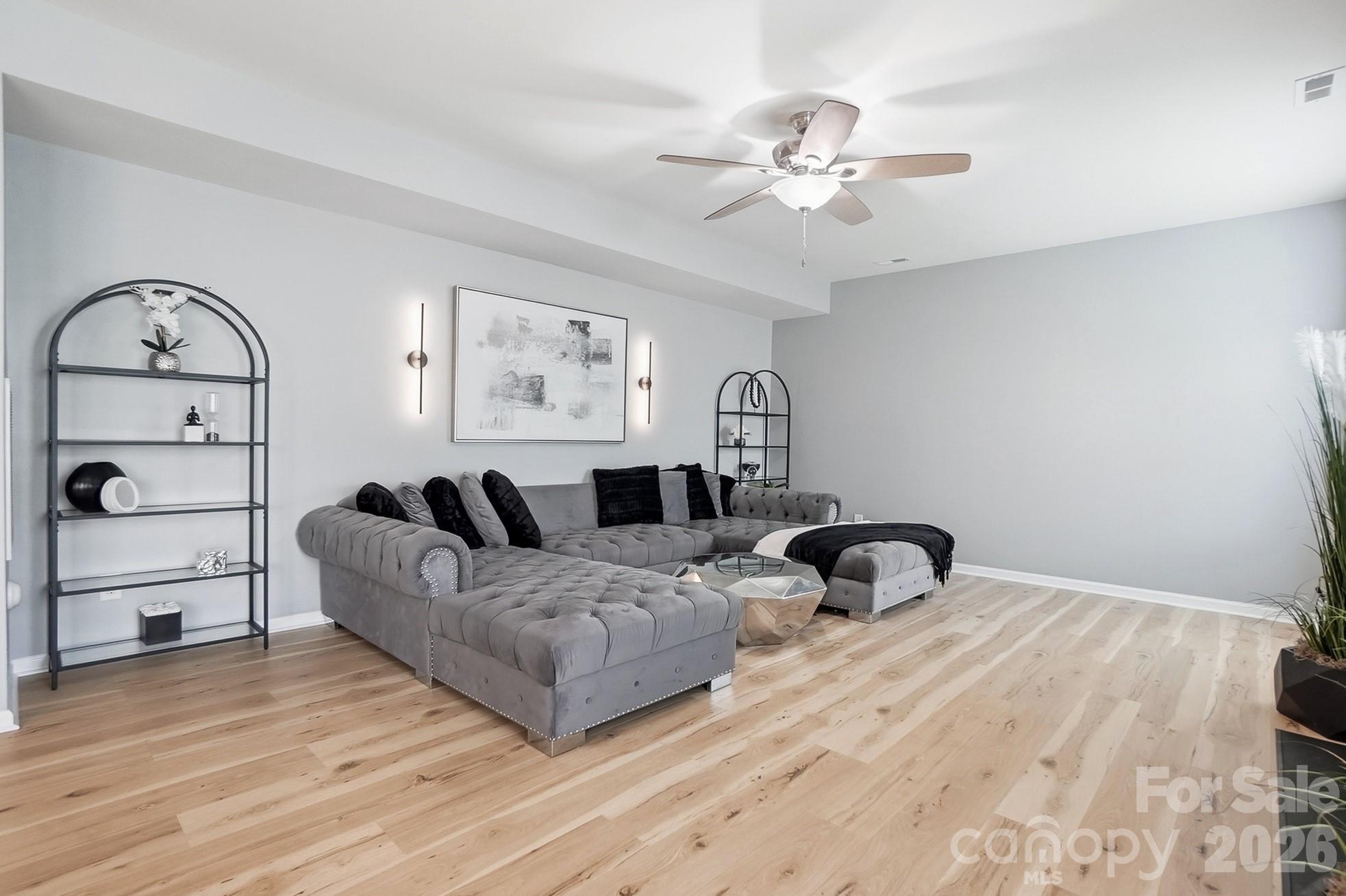 4874 Breden Street Property Photo 9