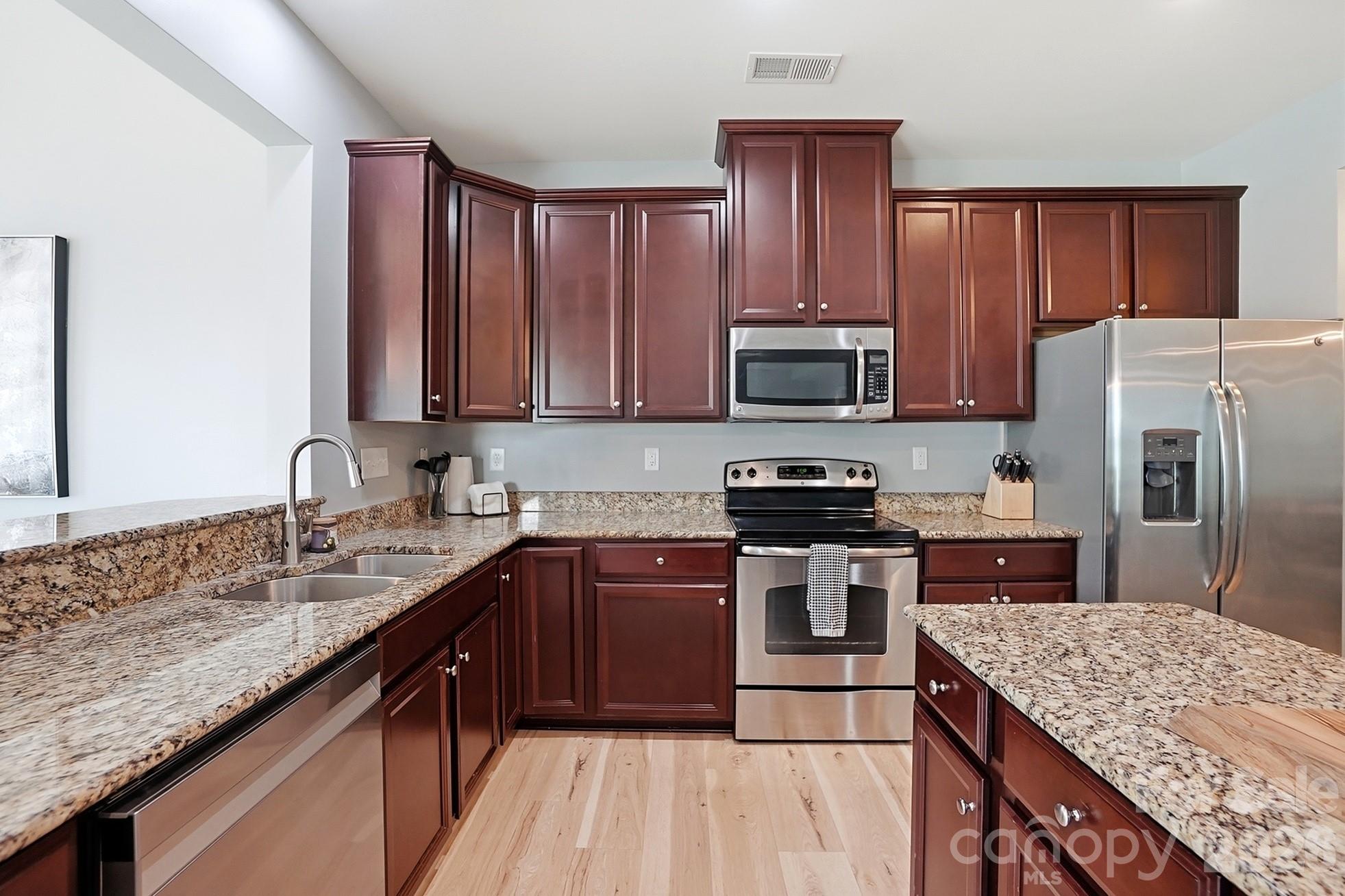 4874 Breden Street Property Photo 18