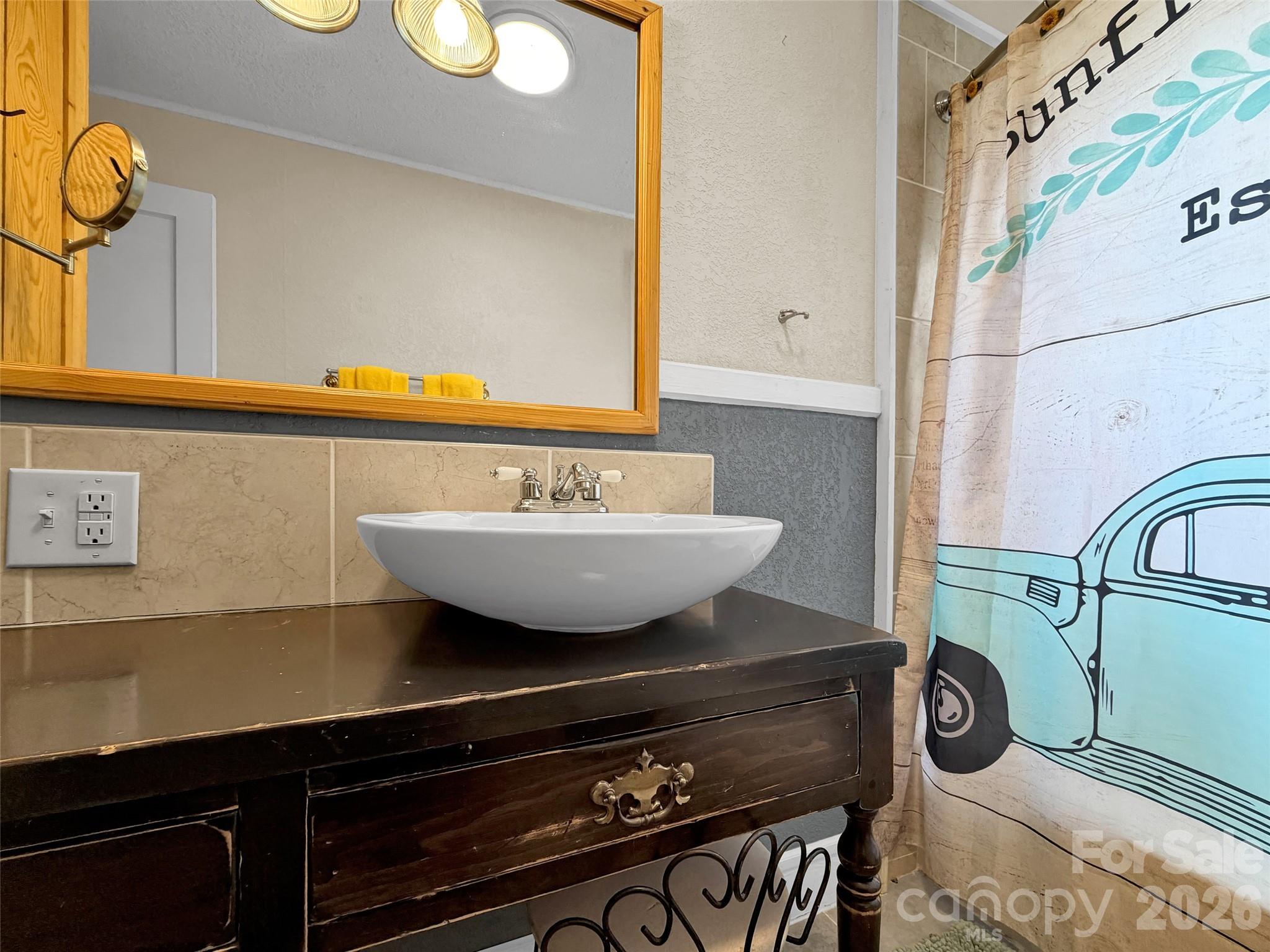 1114 Old Clyde Road Property Photo 22