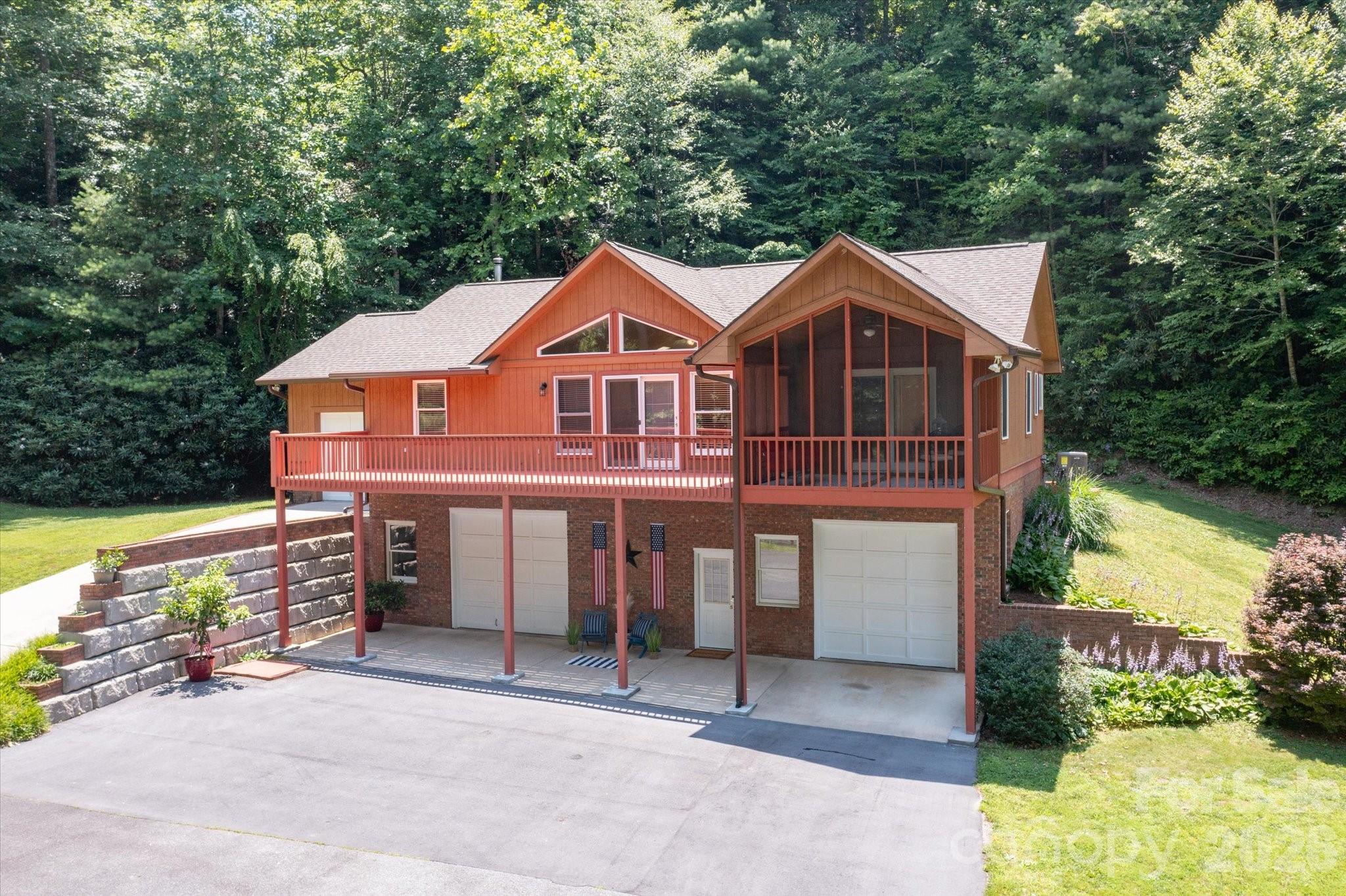 134 Valle Way Property Photo 1