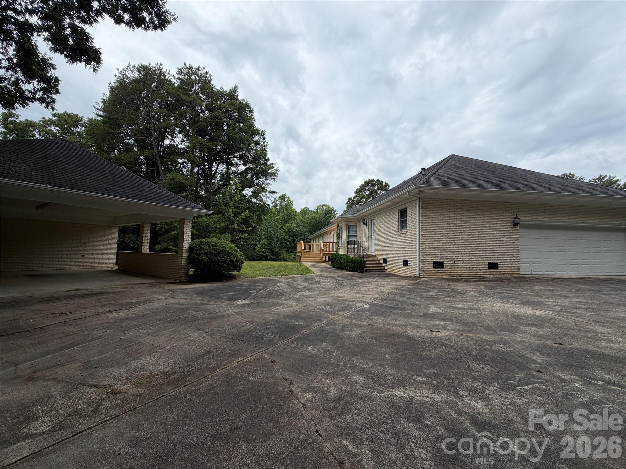 128 Temple Lane Property Photo 3