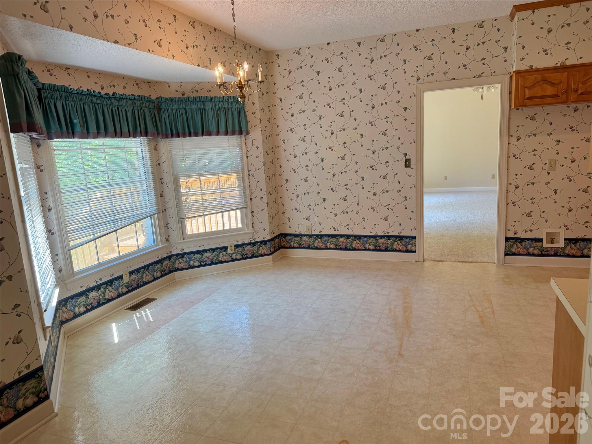 128 Temple Lane Property Photo 8
