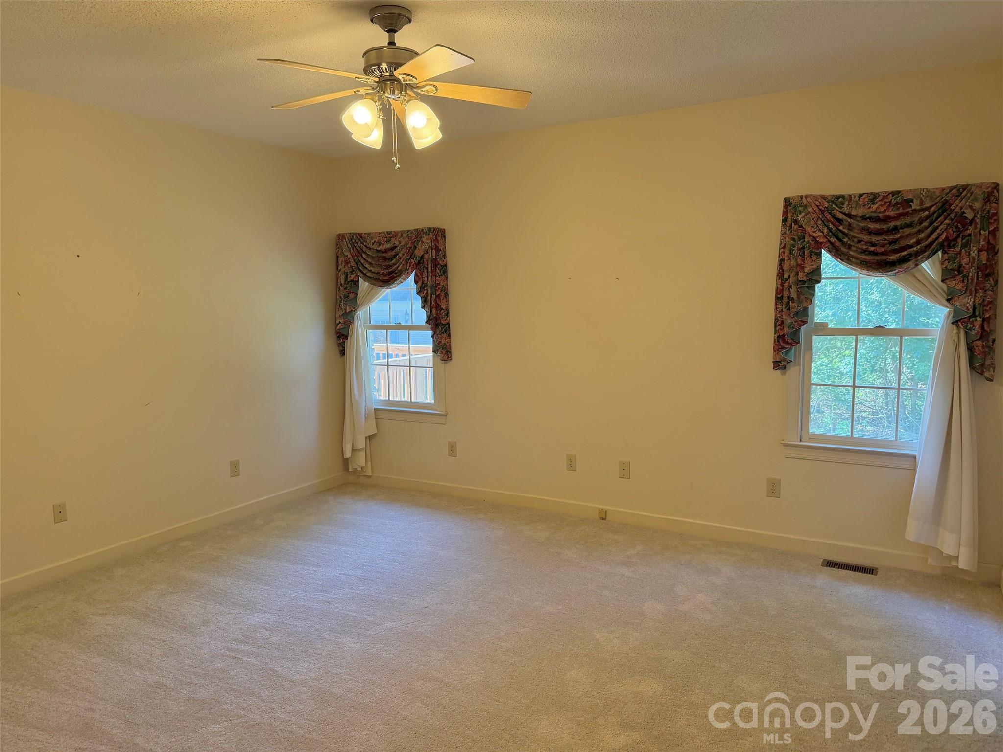 128 Temple Lane Property Photo 13