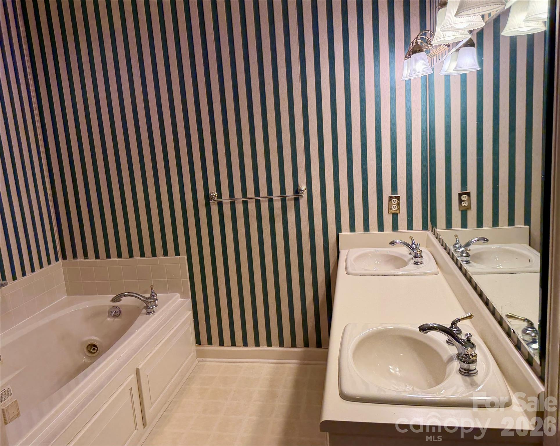128 Temple Lane Property Photo 14