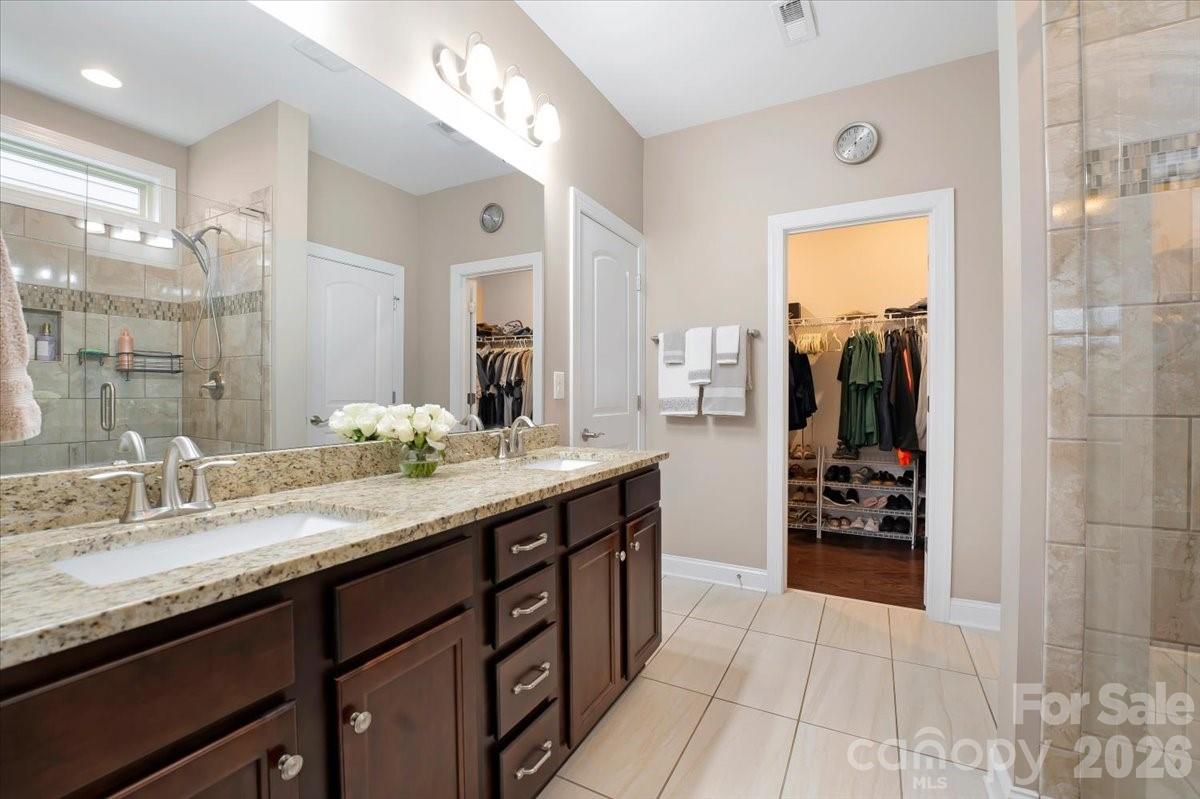 151 Johnson Manor Street Property Photo 16
