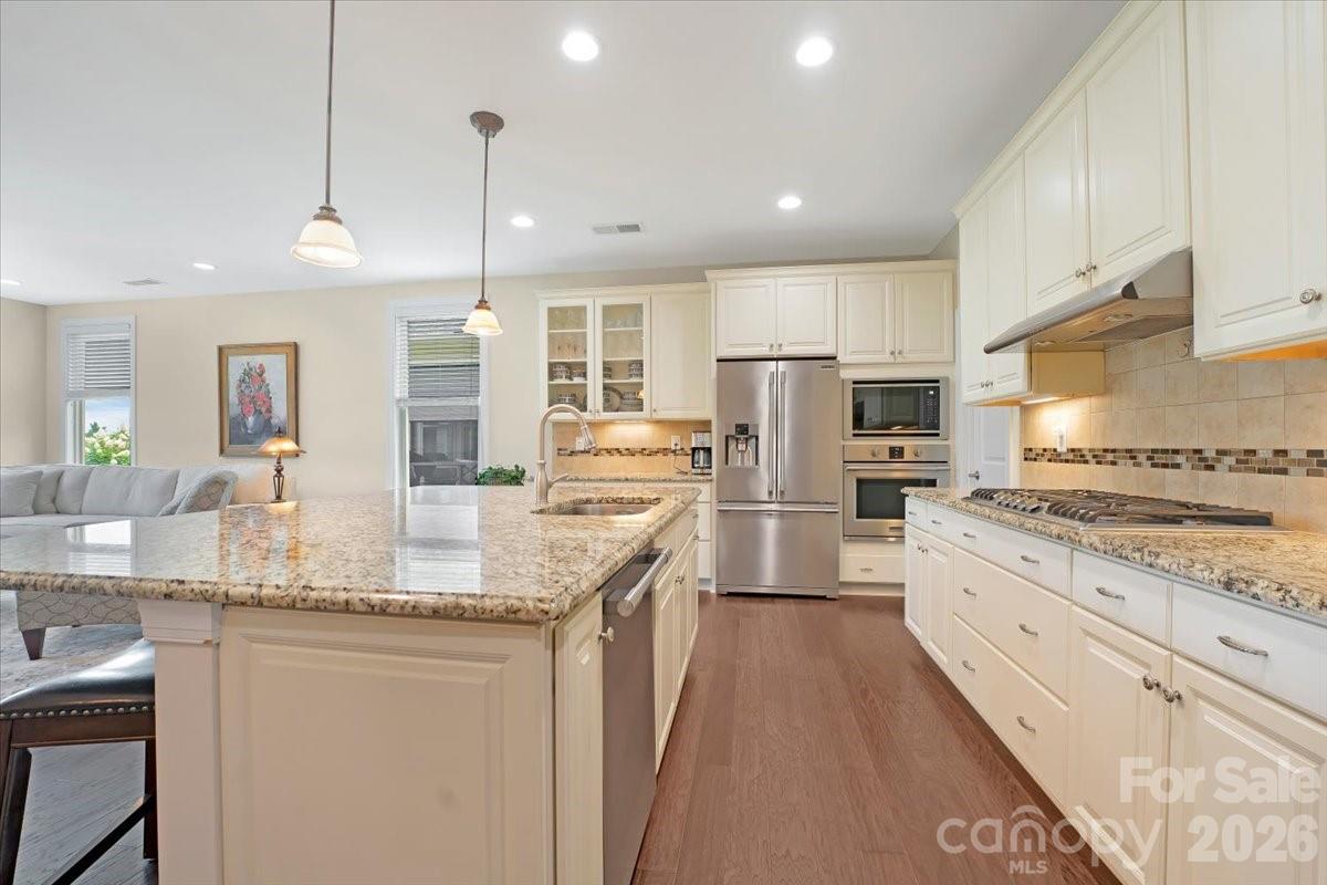 151 Johnson Manor Street Property Photo 19