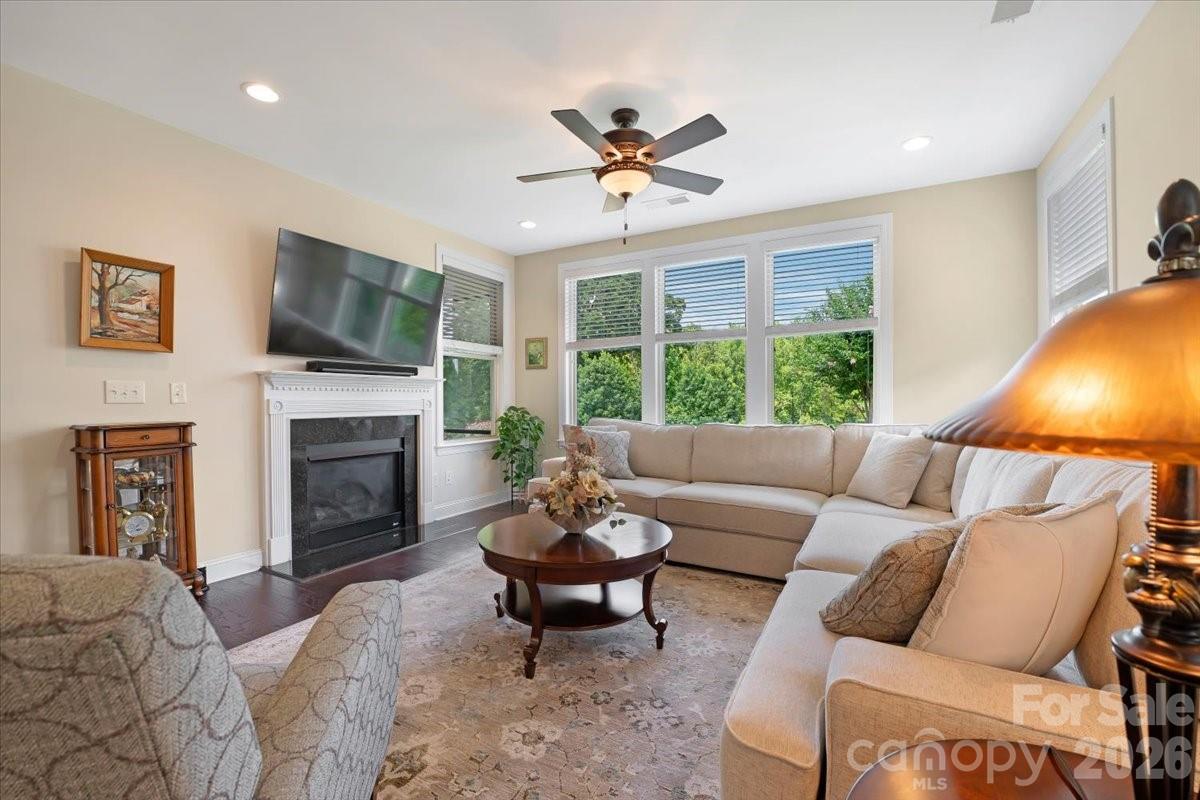 151 Johnson Manor Street Property Photo 29