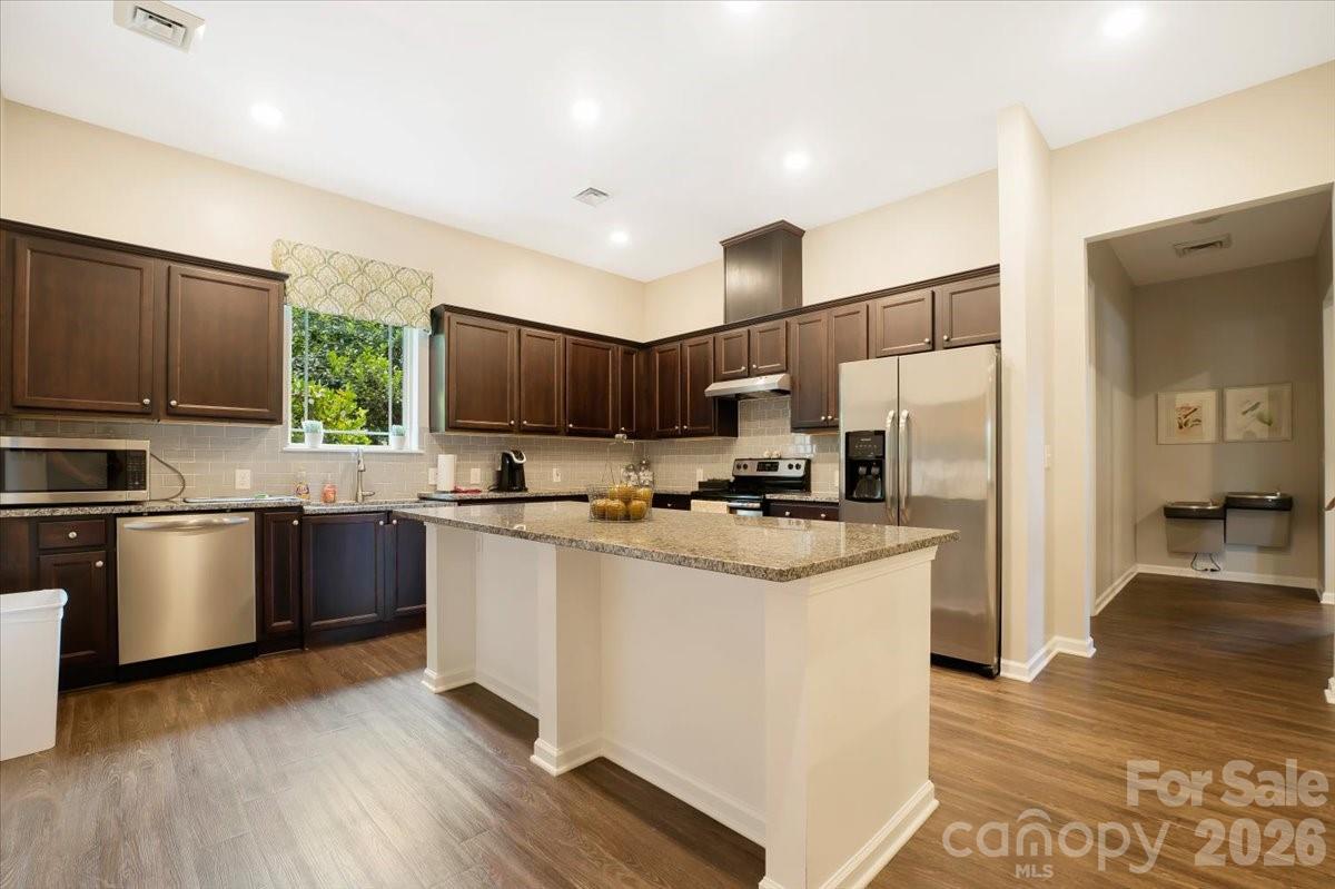 151 Johnson Manor Street Property Photo 44