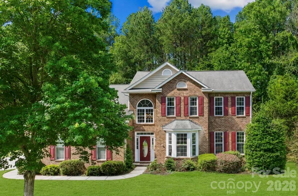 610 Springwood Drive Property Photo 1