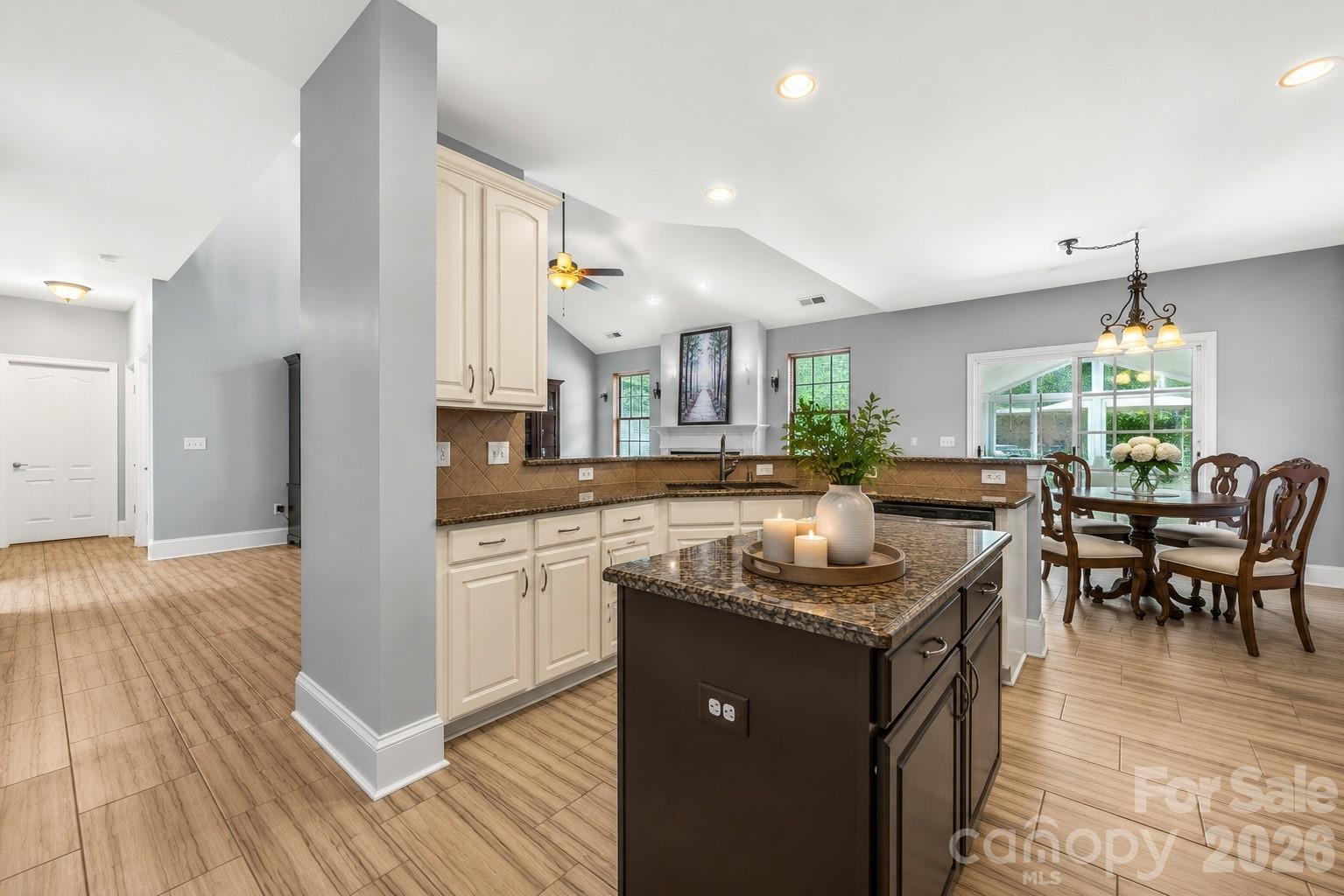 610 Springwood Drive Property Photo 12