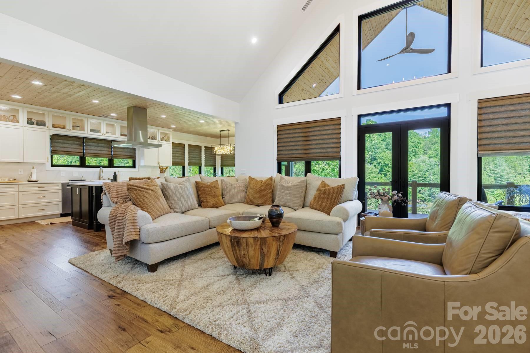 273 Alarka Point Property Photo 9