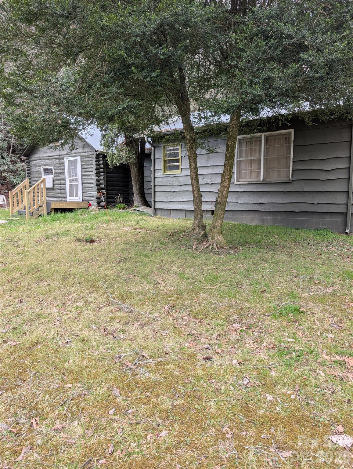 6712 Globe Road Property Photo 5