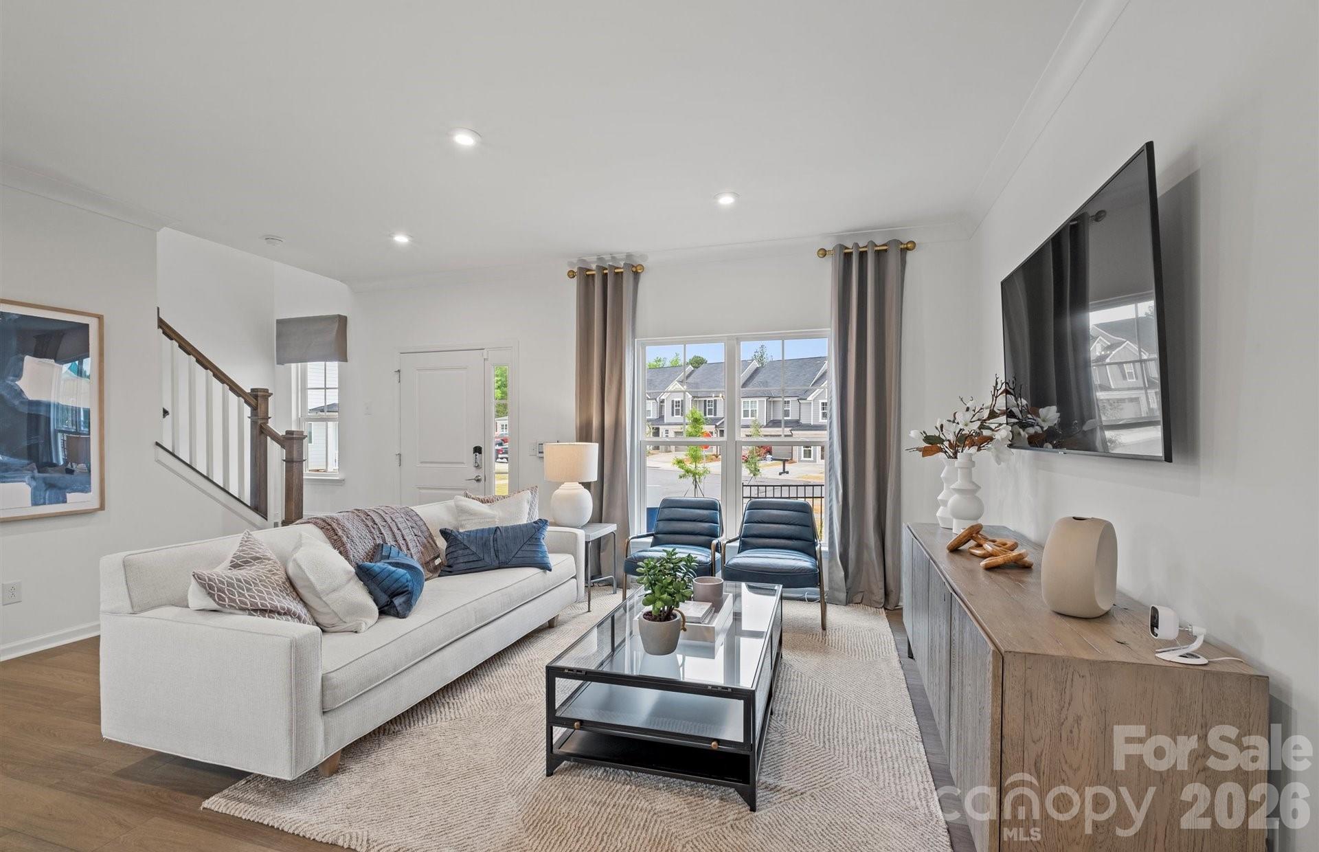 2020 Cobble Court Property Photo 3