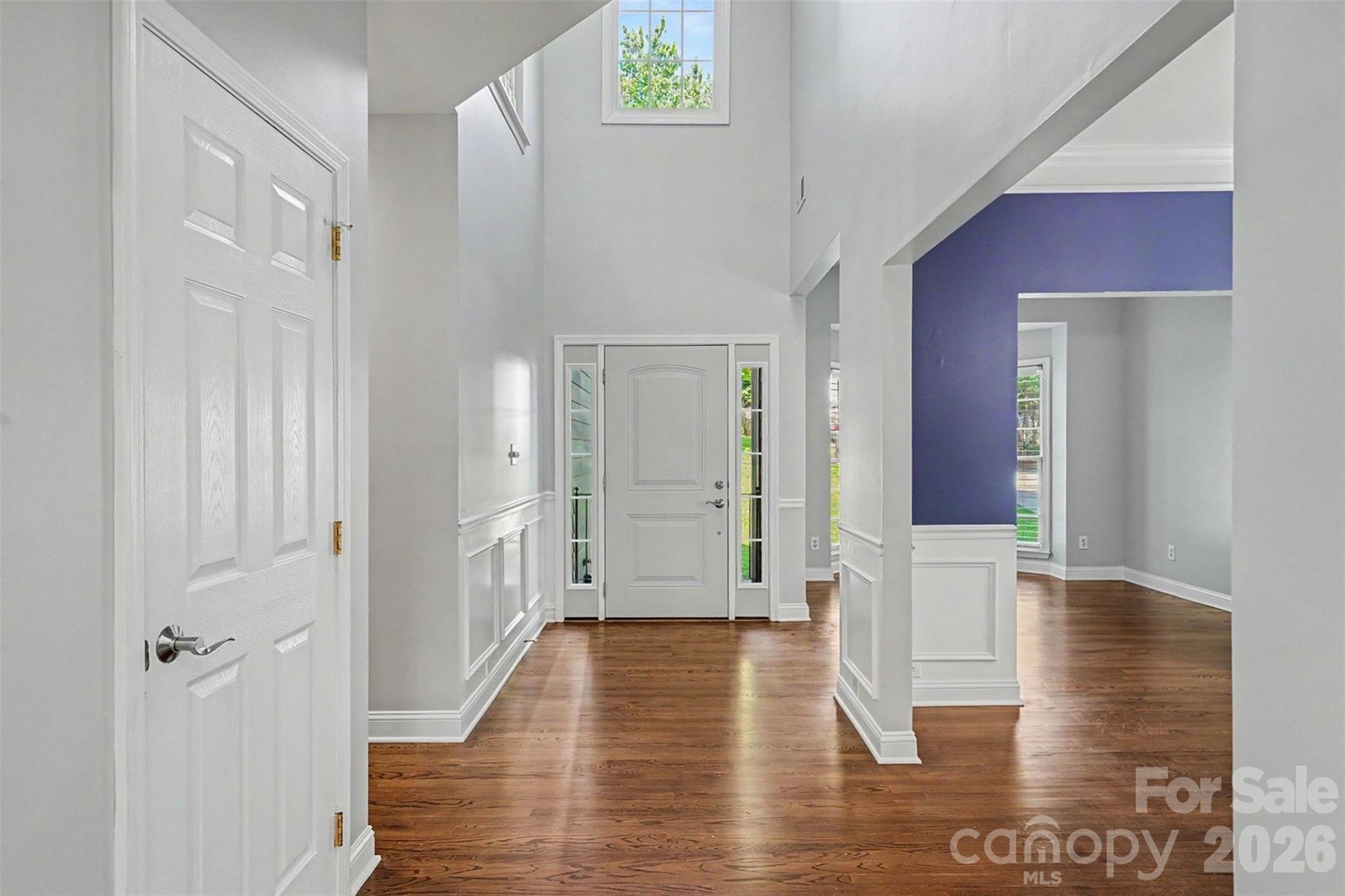 1926 Dunhill Drive Property Photo 7