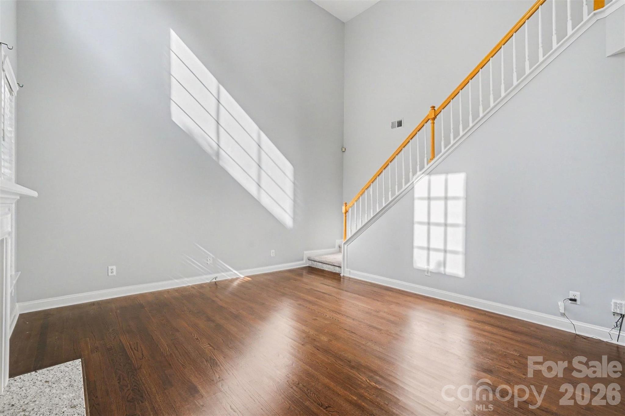 1926 Dunhill Drive Property Photo 17