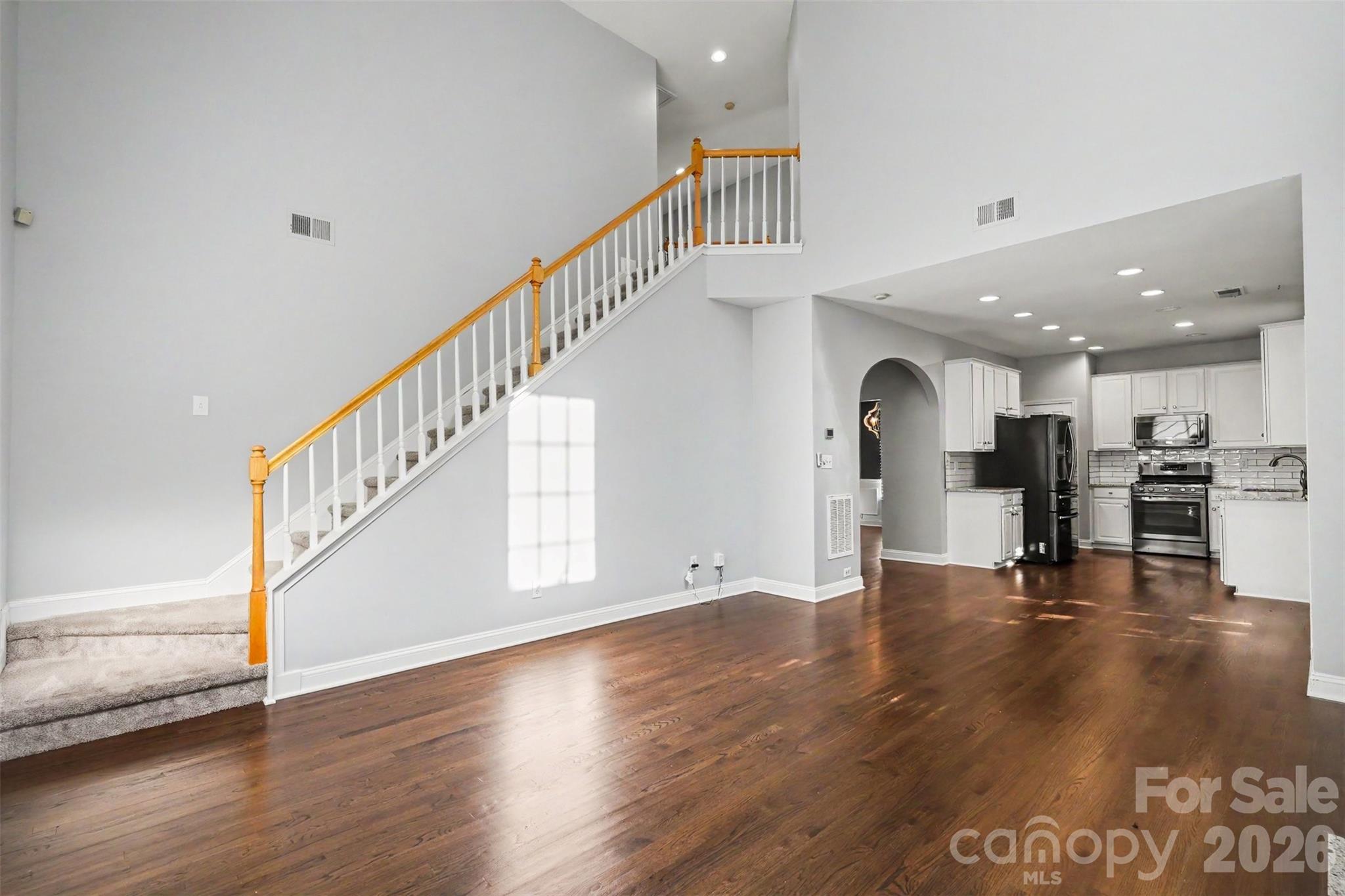 1926 Dunhill Drive Property Photo 18