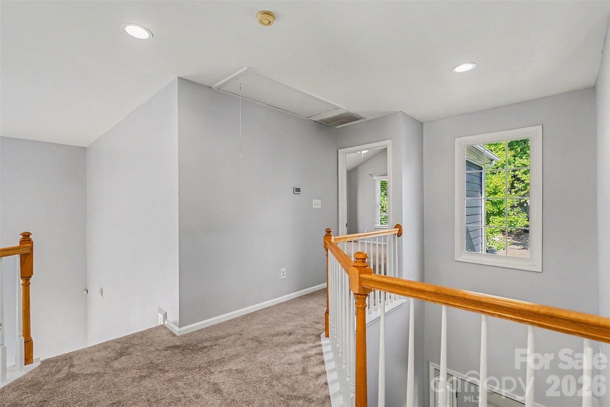 1926 Dunhill Drive Property Photo 26