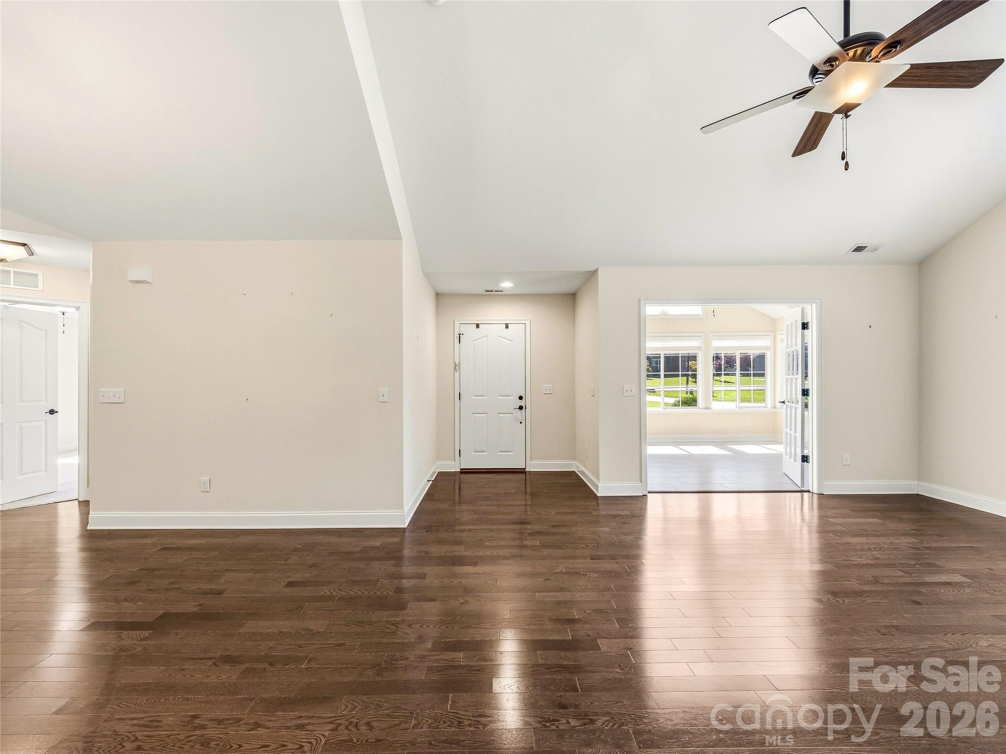 426 Summerfield Place Property Photo 11