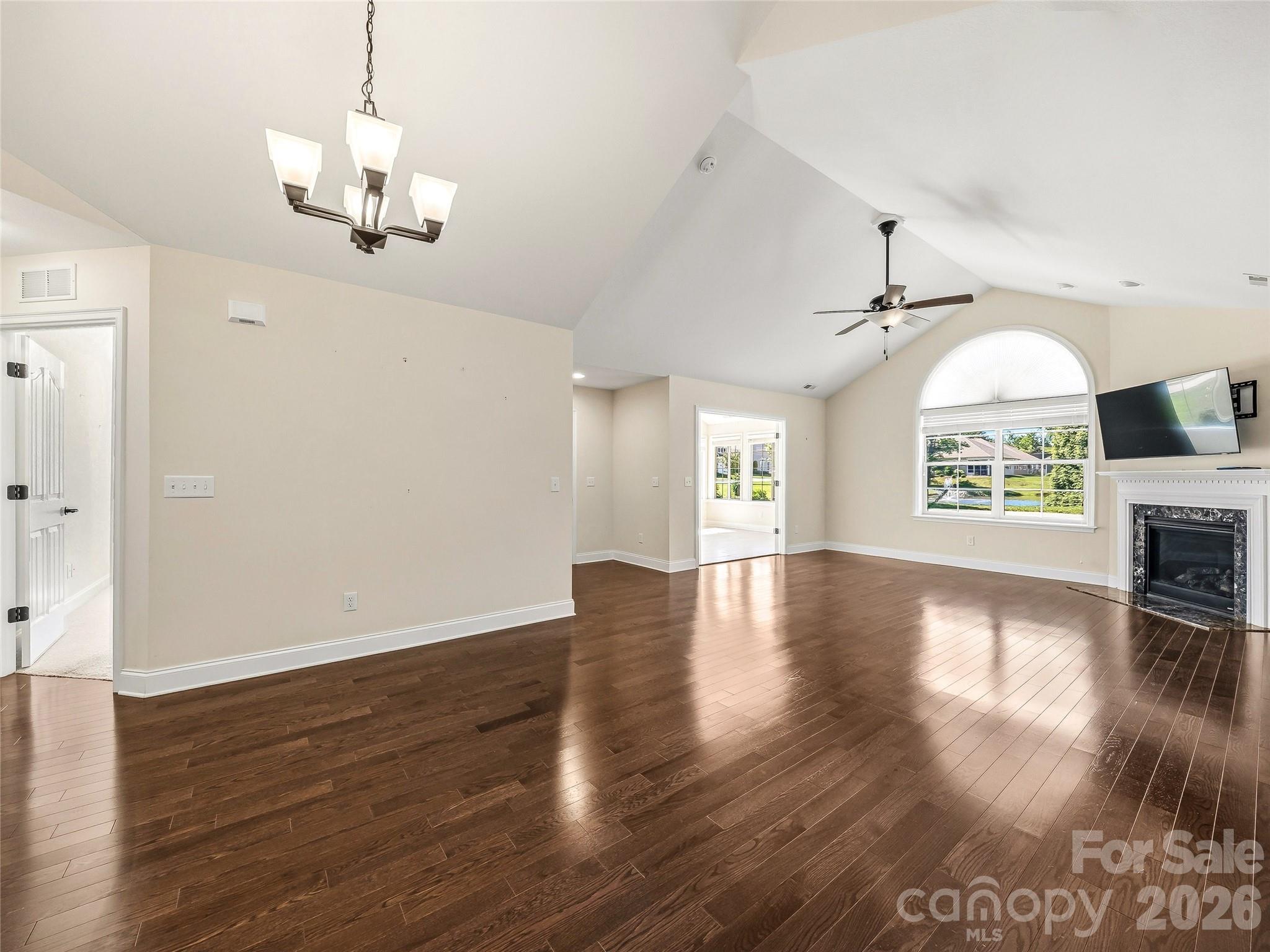 426 Summerfield Place Property Photo 14