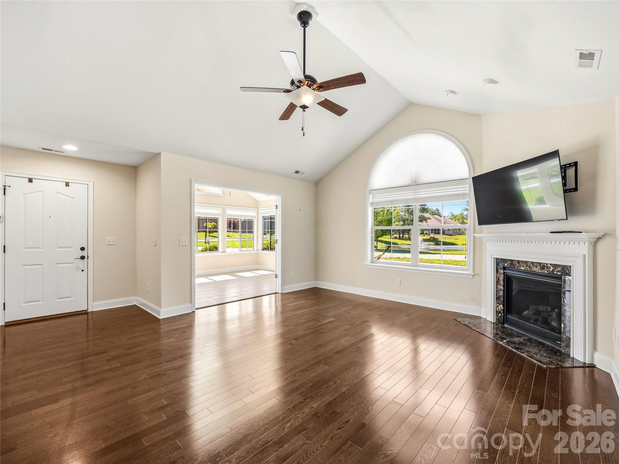 426 Summerfield Place Property Photo 16