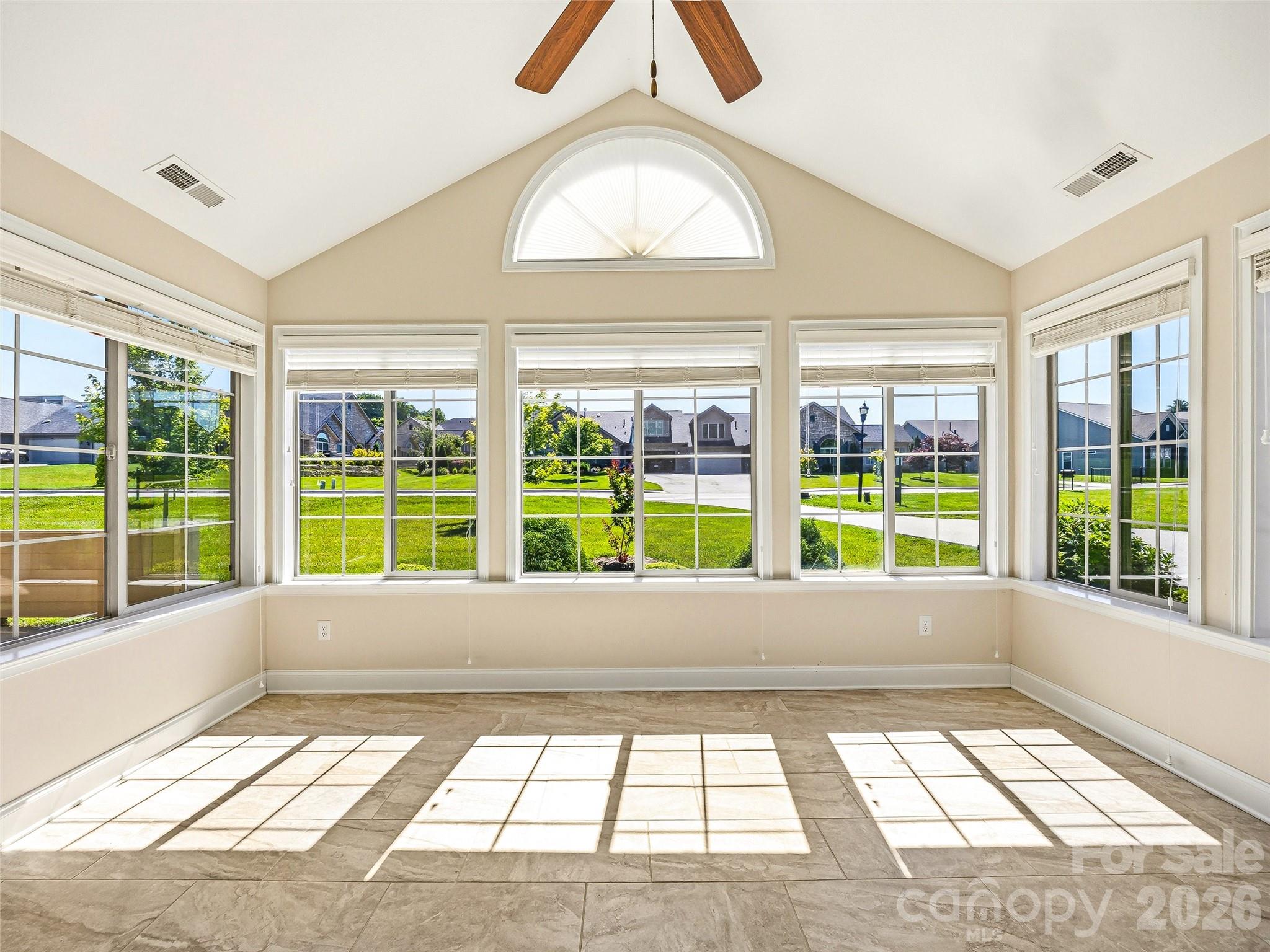 426 Summerfield Place Property Photo 19