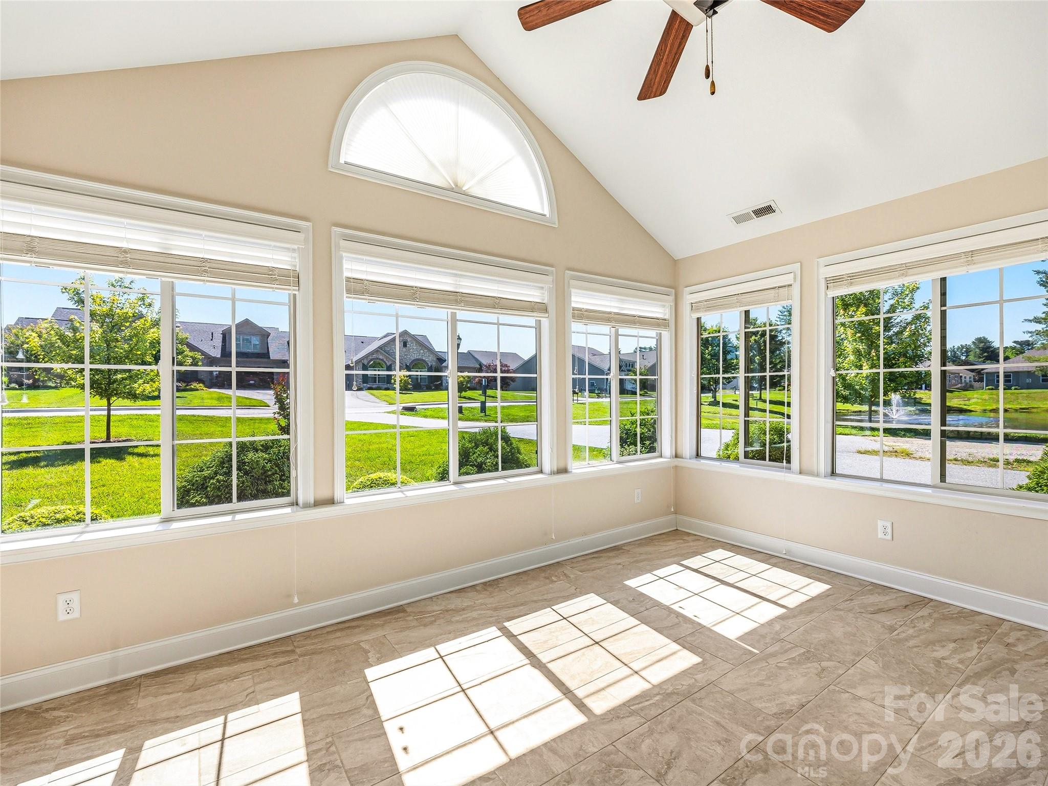 426 Summerfield Place Property Photo 20