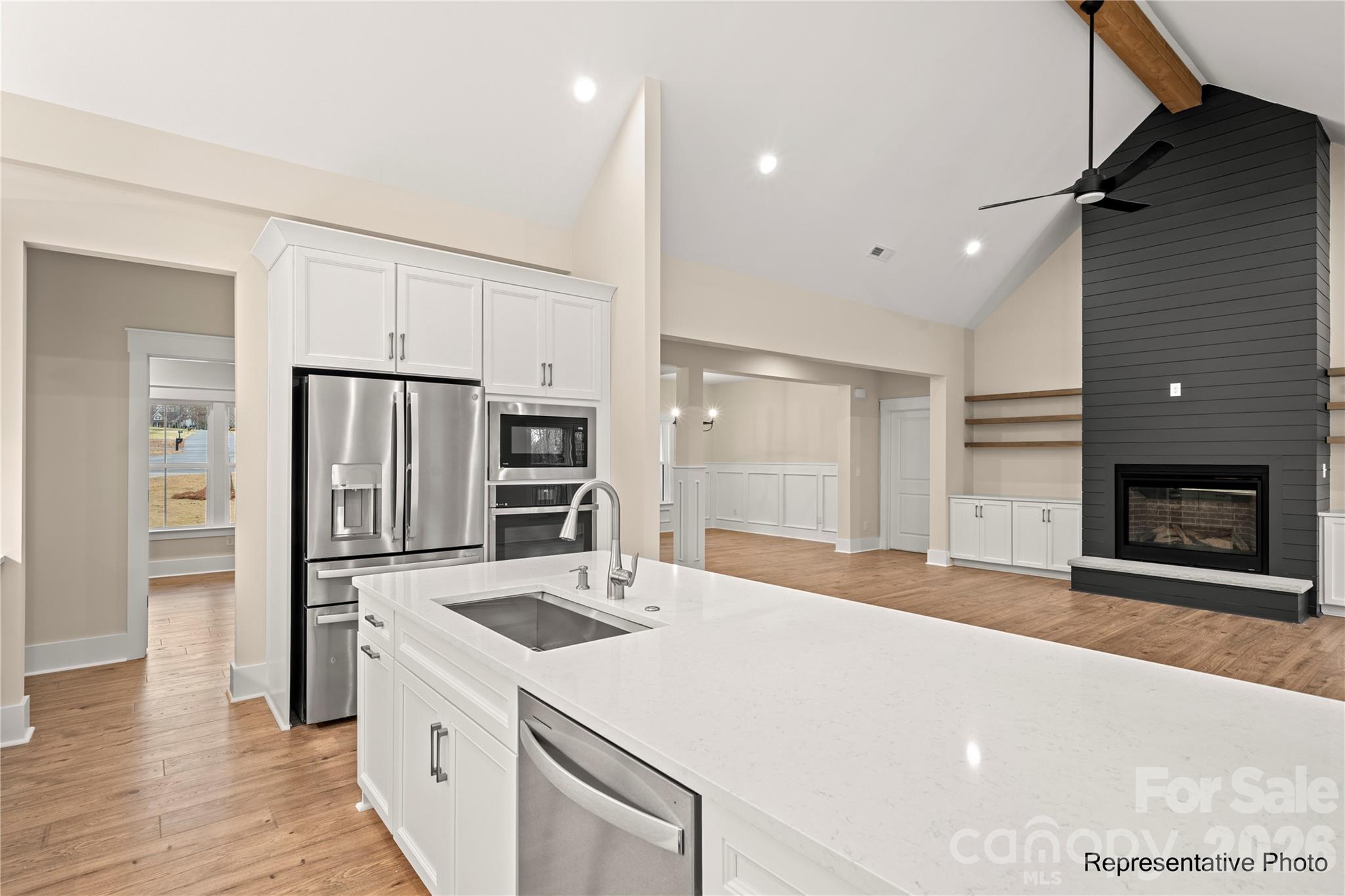1072 Patrick Road 5 Property Photo 6