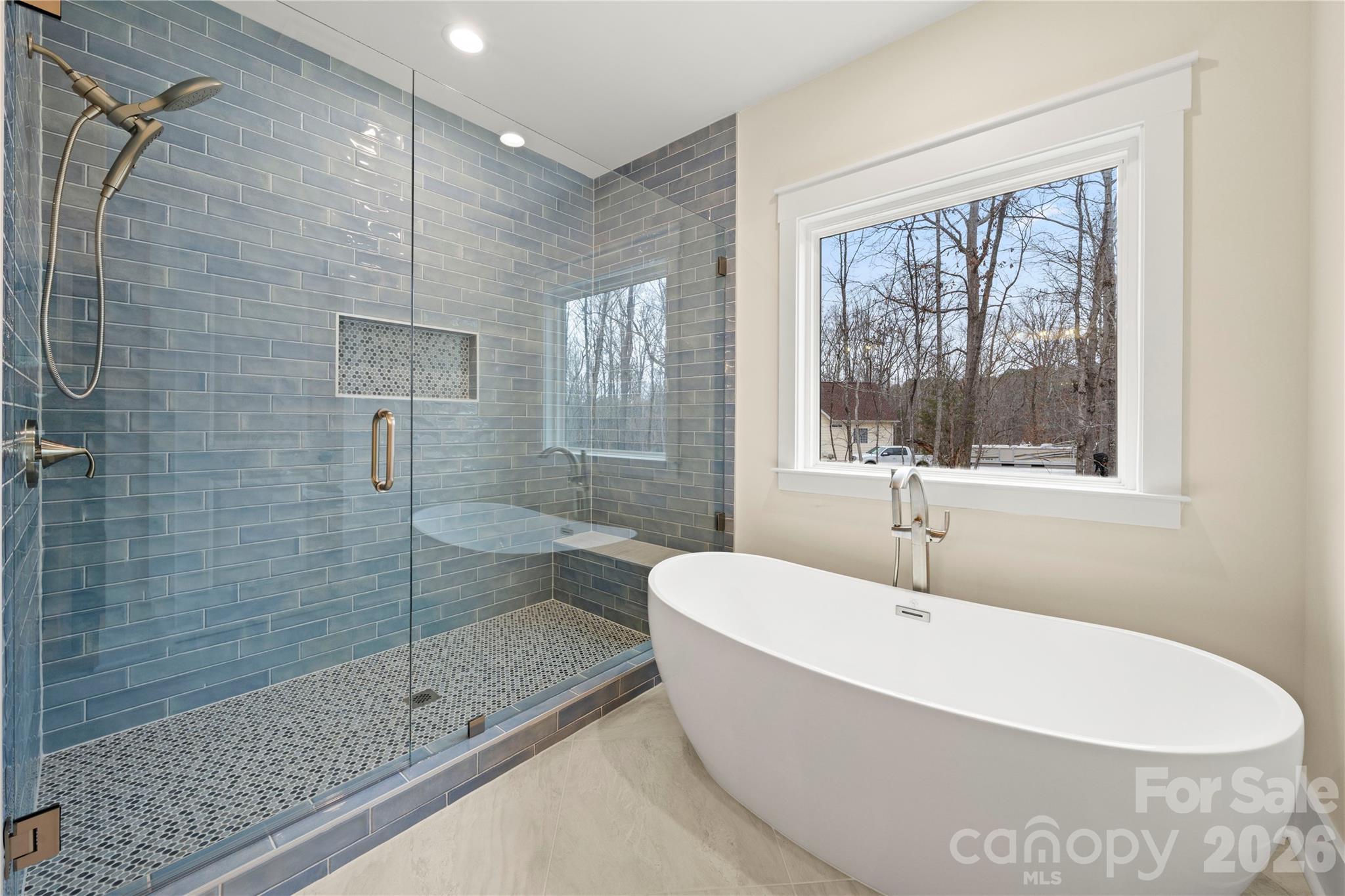 1072 Patrick Road 5 Property Photo 9