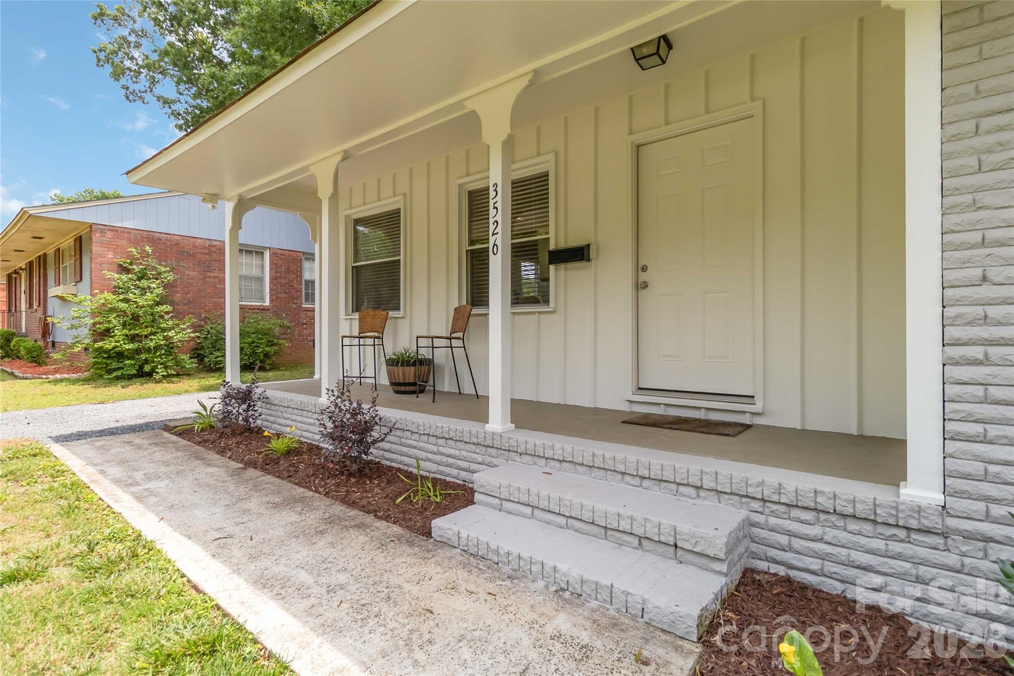 3526 Stonehaven Drive Property Photo 3