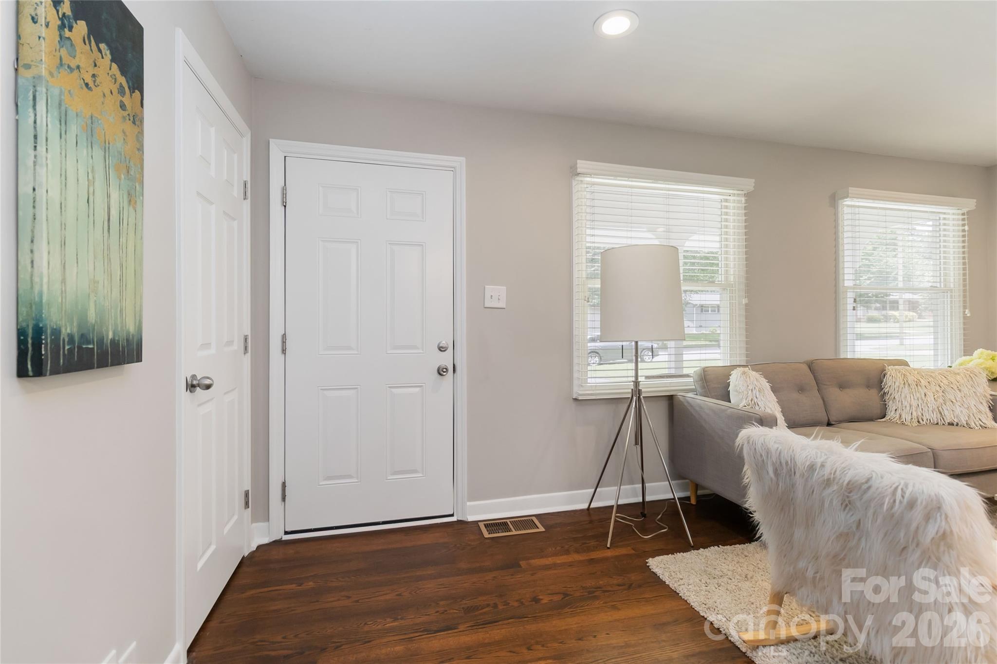 3526 Stonehaven Drive Property Photo 4