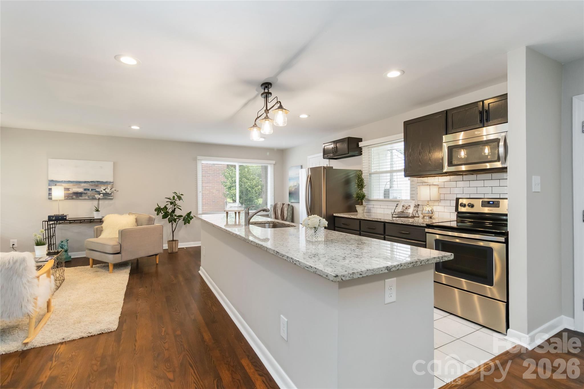 3526 Stonehaven Drive Property Photo 8
