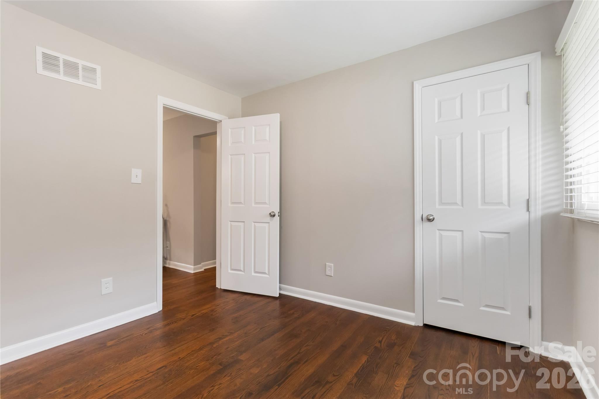 3526 Stonehaven Drive Property Photo 20