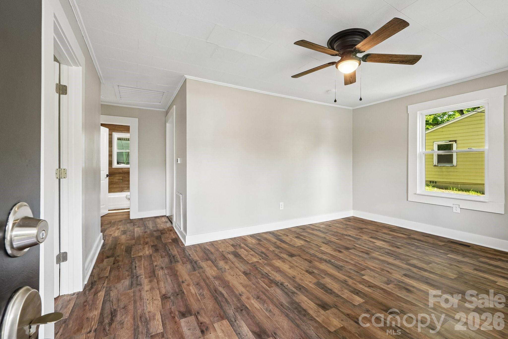 701 N Scruggs Street Property Photo 5