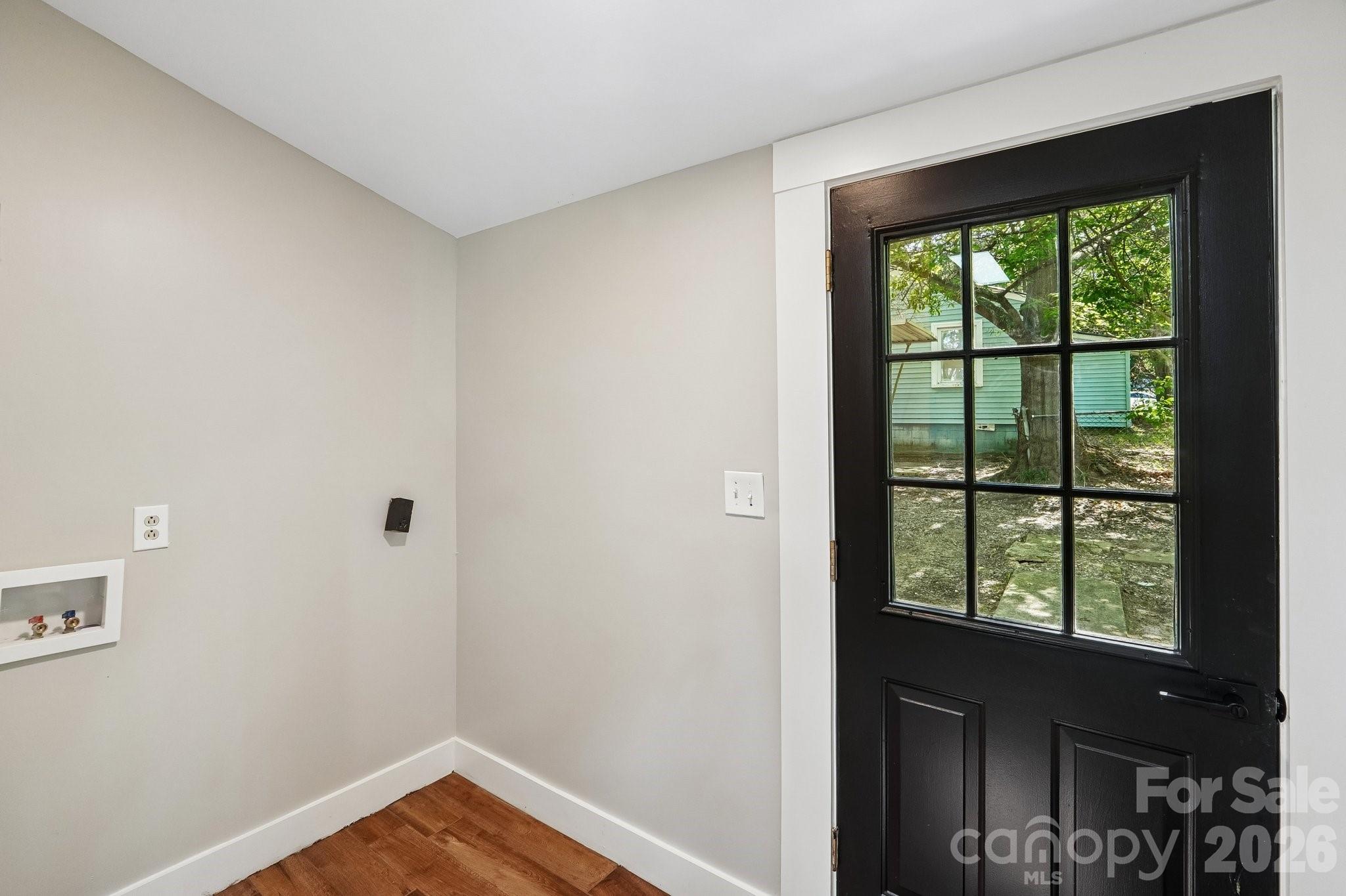 701 N Scruggs Street Property Photo 13