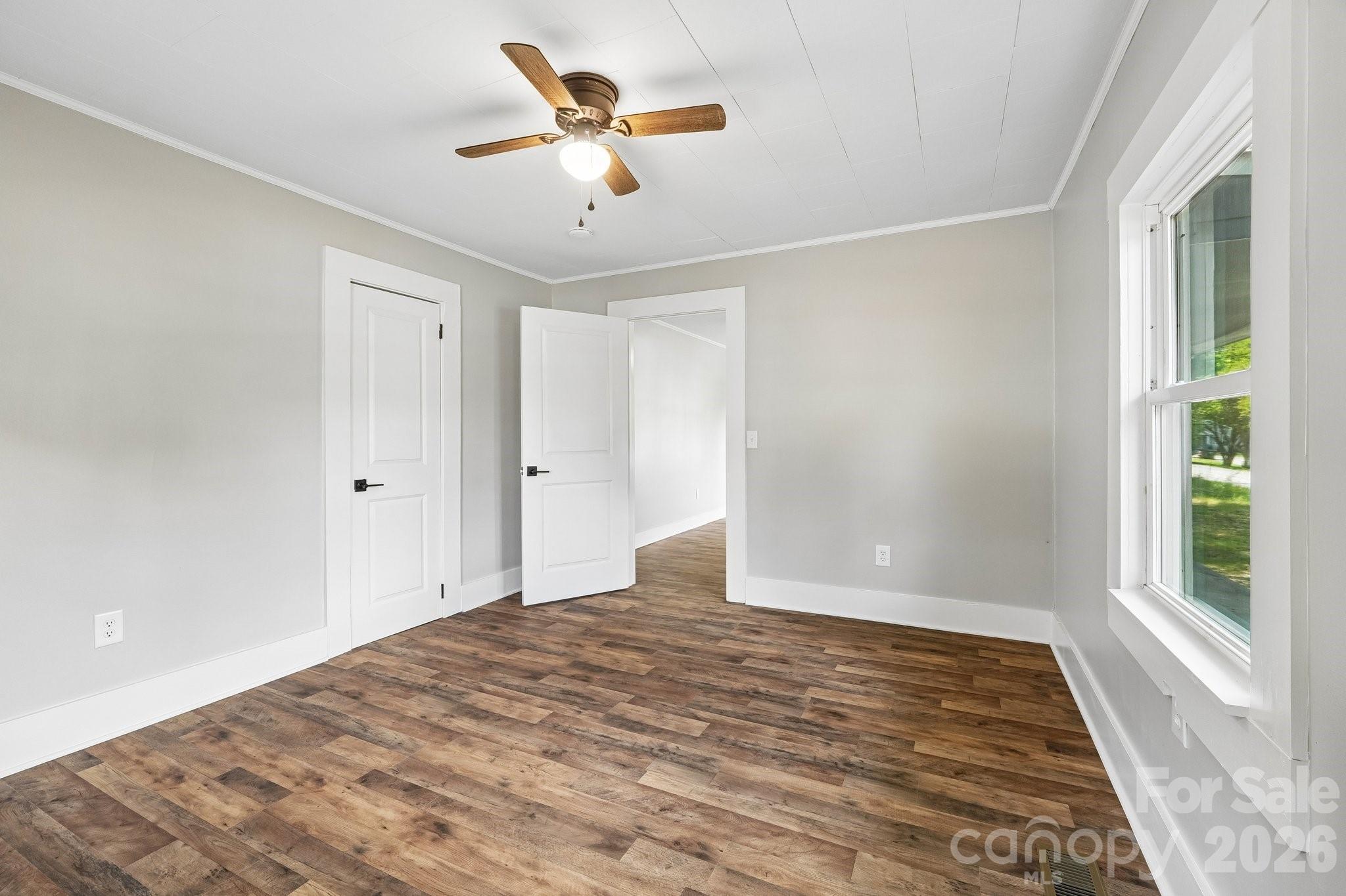 701 N Scruggs Street Property Photo 15