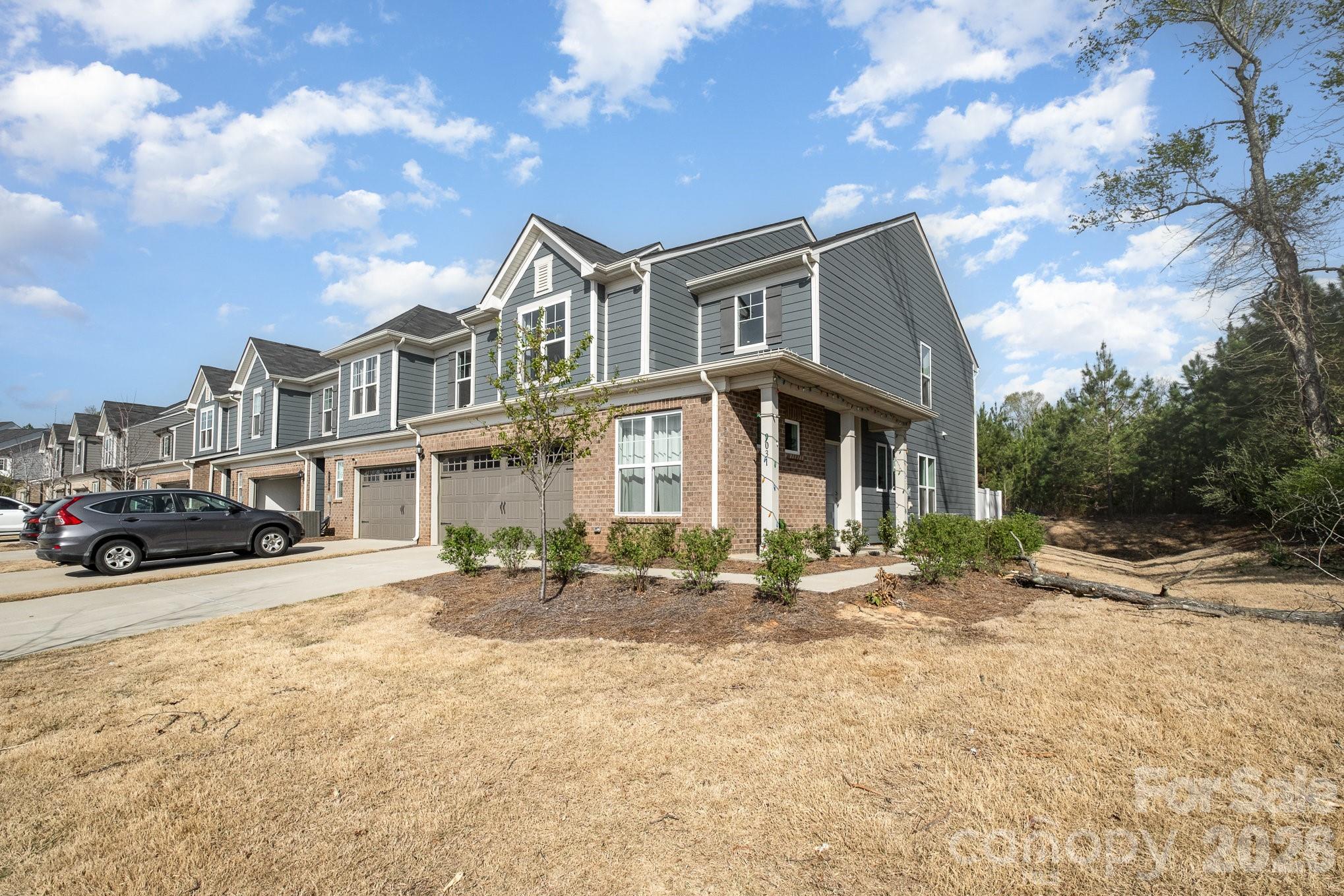 9031 Odell Corners Boulevard Property Photo 2