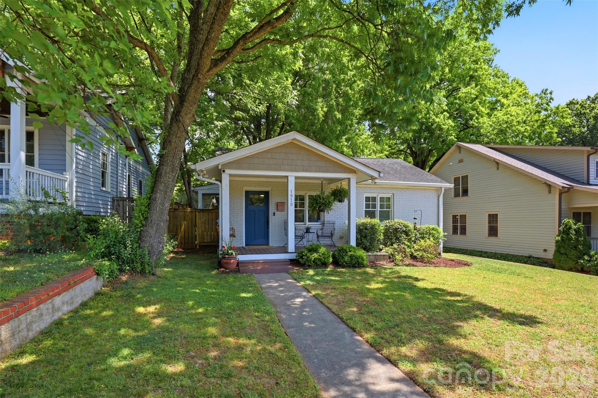 1919 Merriman Avenue Property Photo 1
