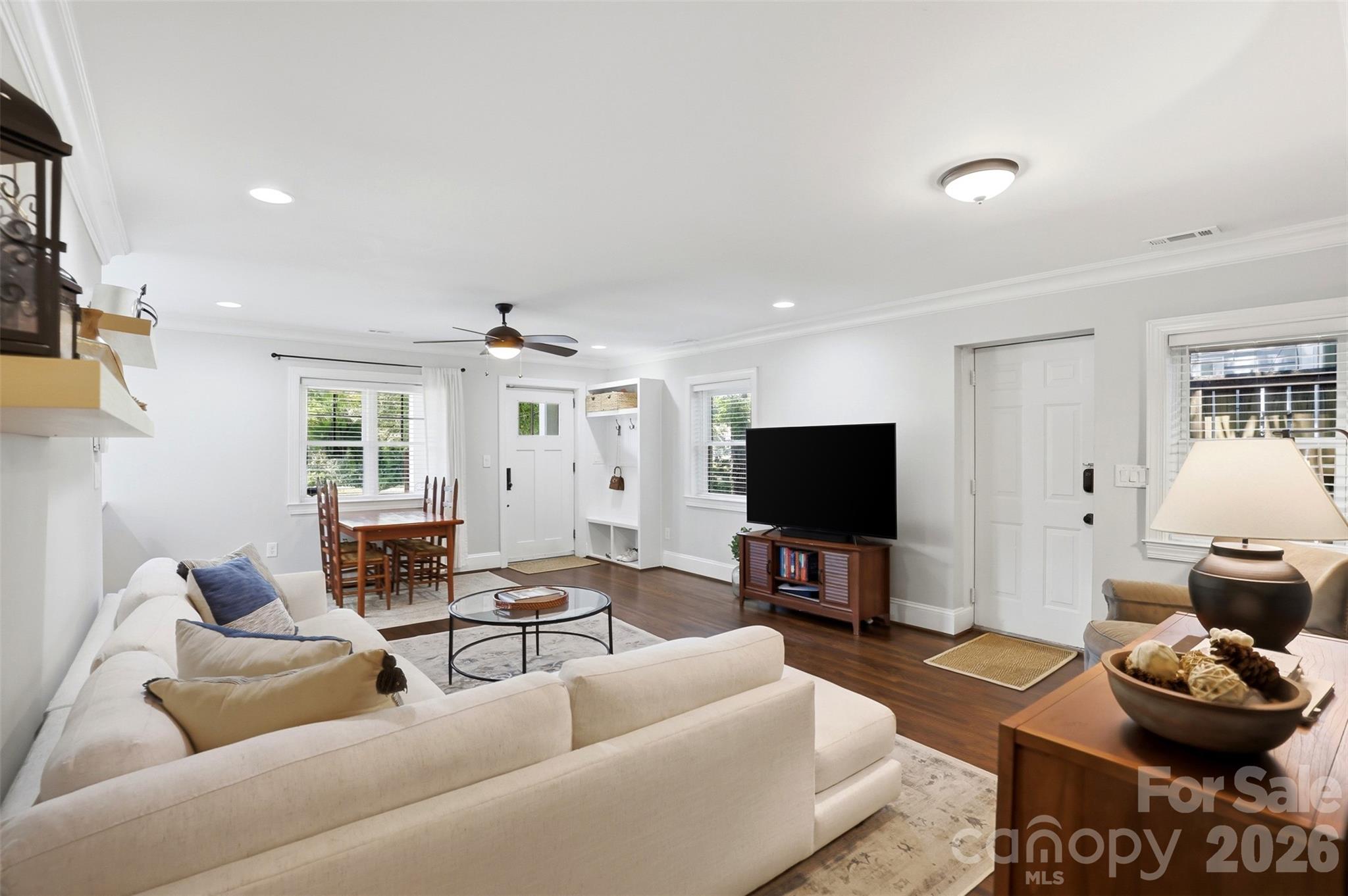 1919 Merriman Avenue Property Photo 6