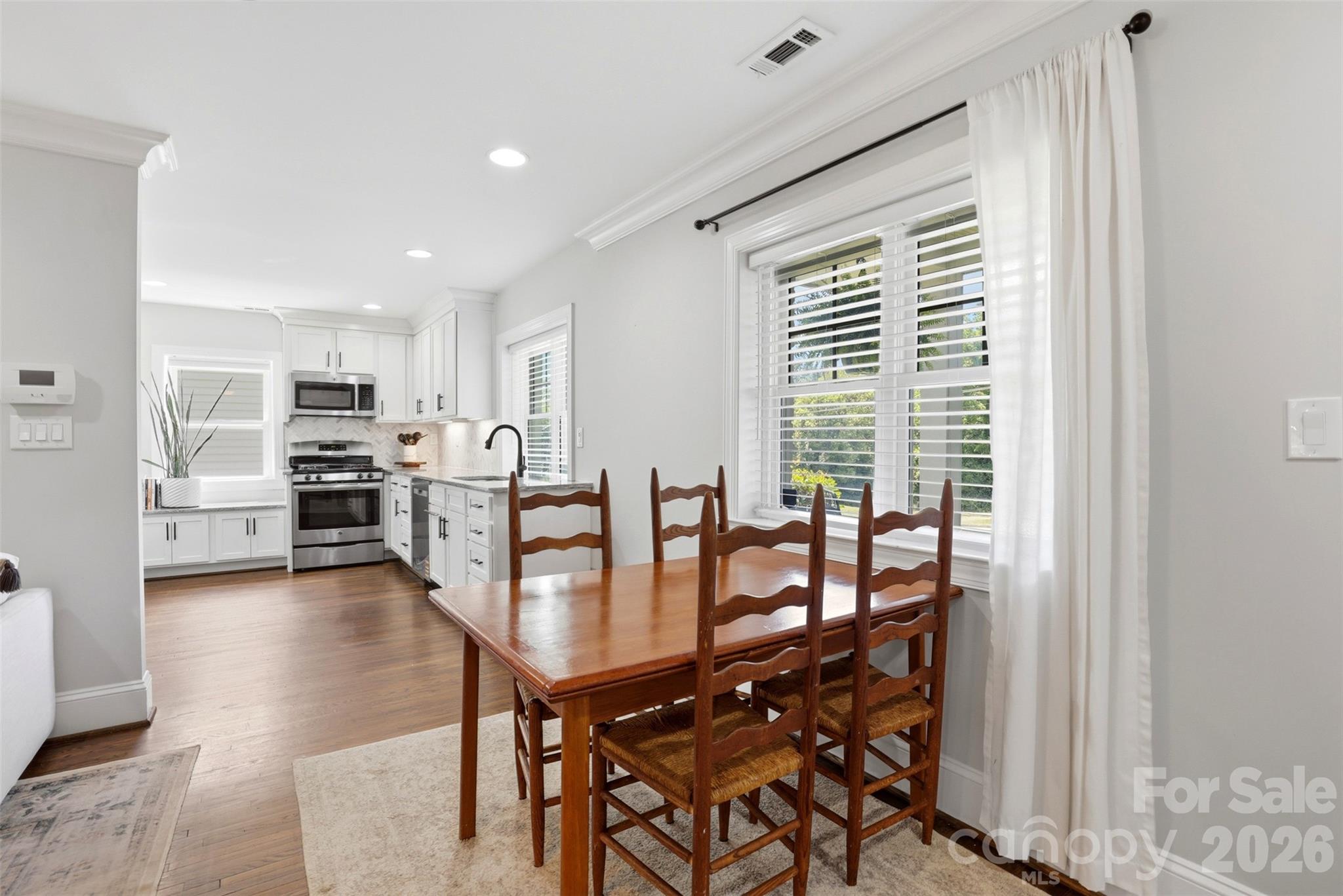 1919 Merriman Avenue Property Photo 10
