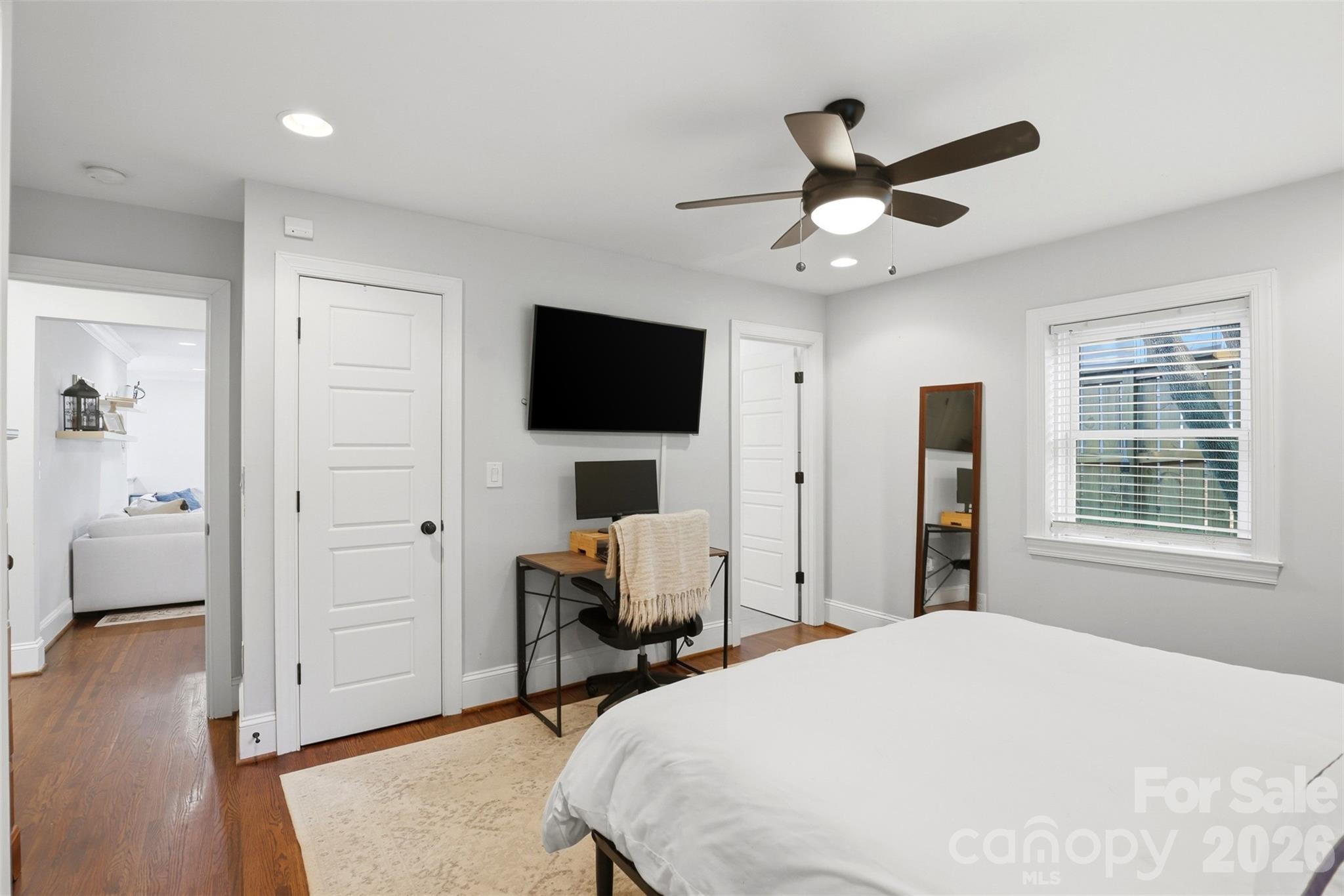 1919 Merriman Avenue Property Photo 12
