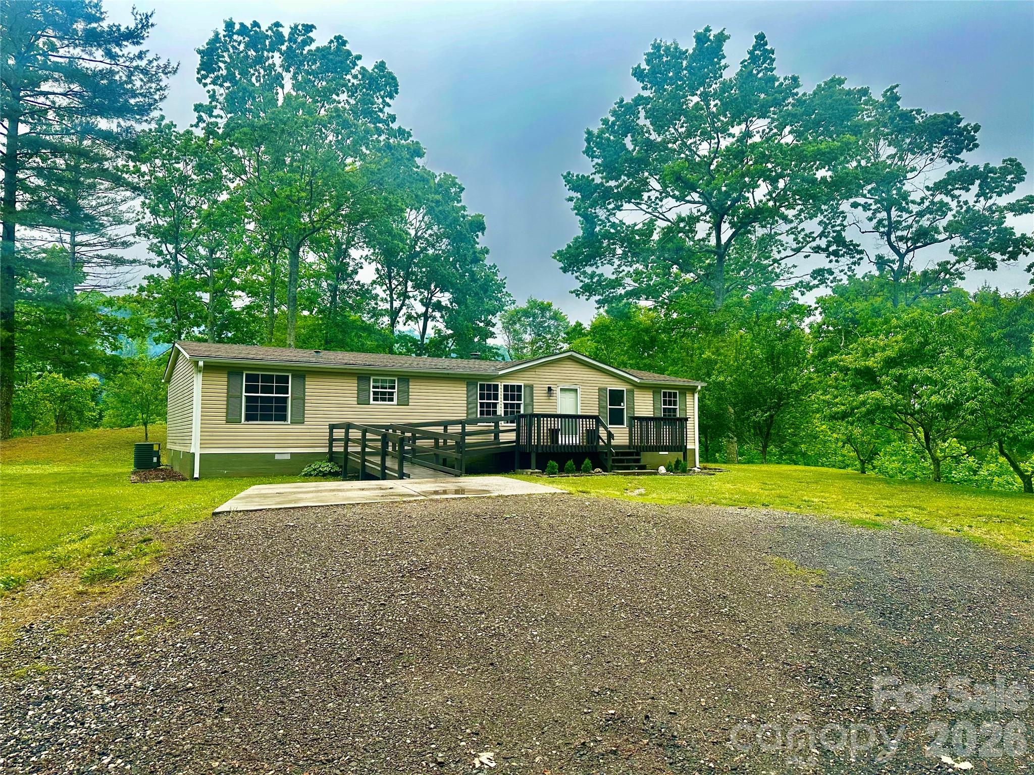 105 Satinwood Drive Property Photo 2