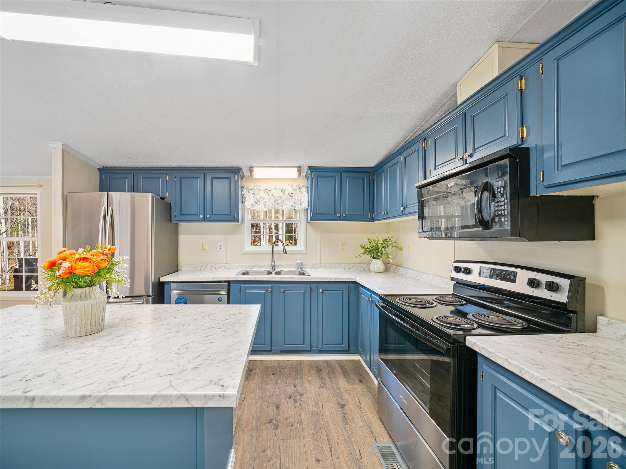 105 Satinwood Drive Property Photo 6